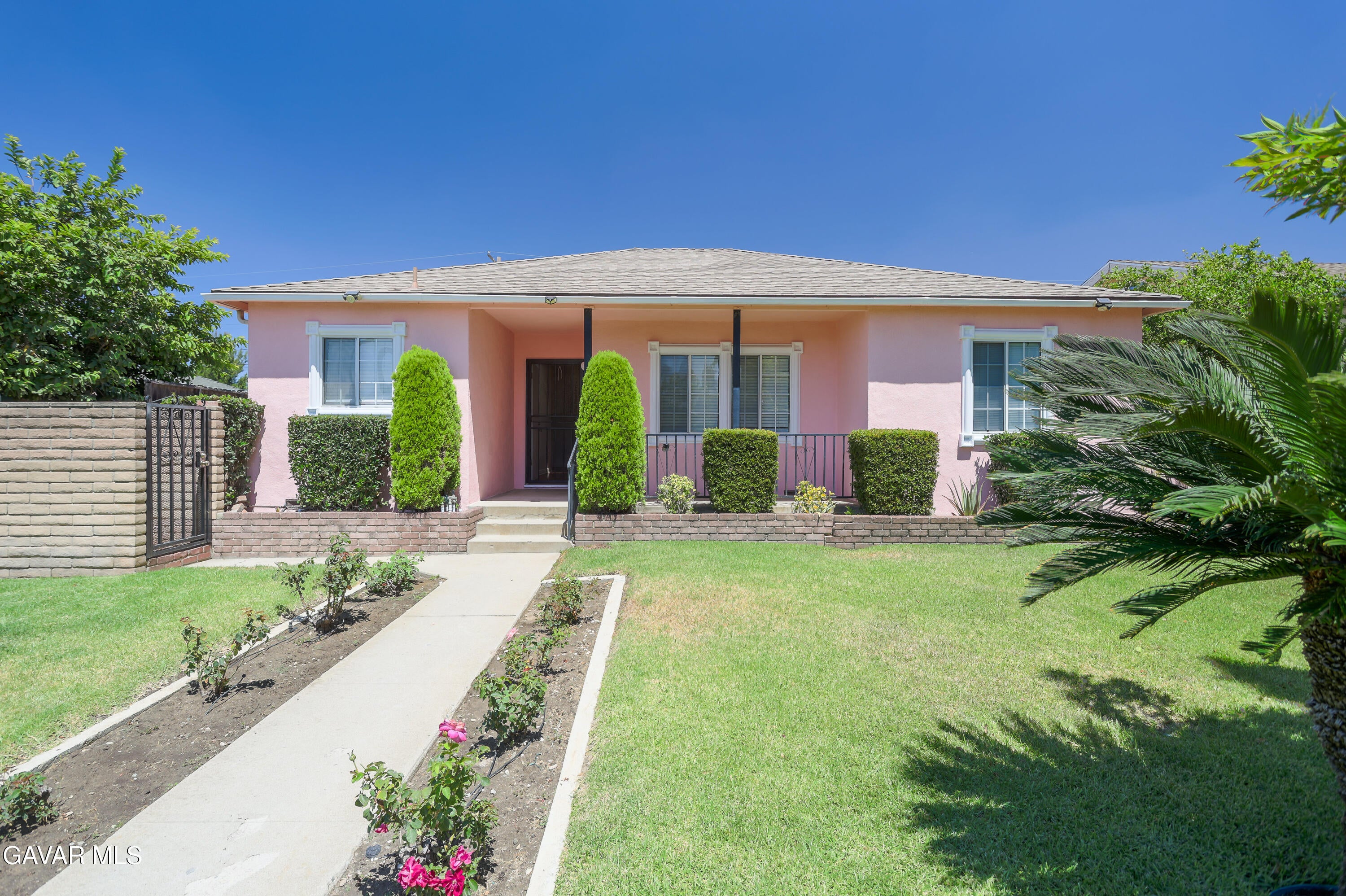 13951 Terra Bella Street — photo