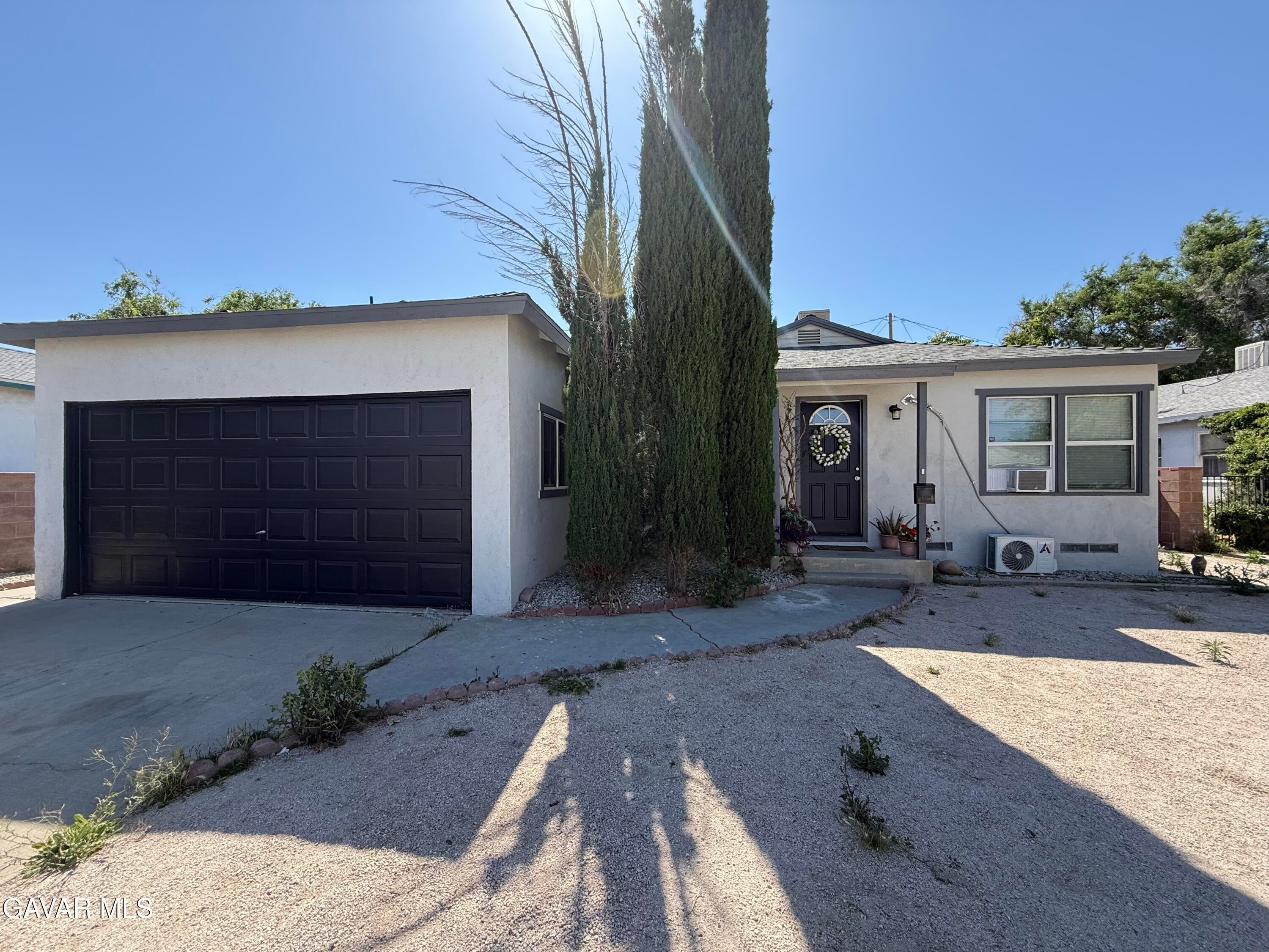 38321 Rosemarie Street — photo