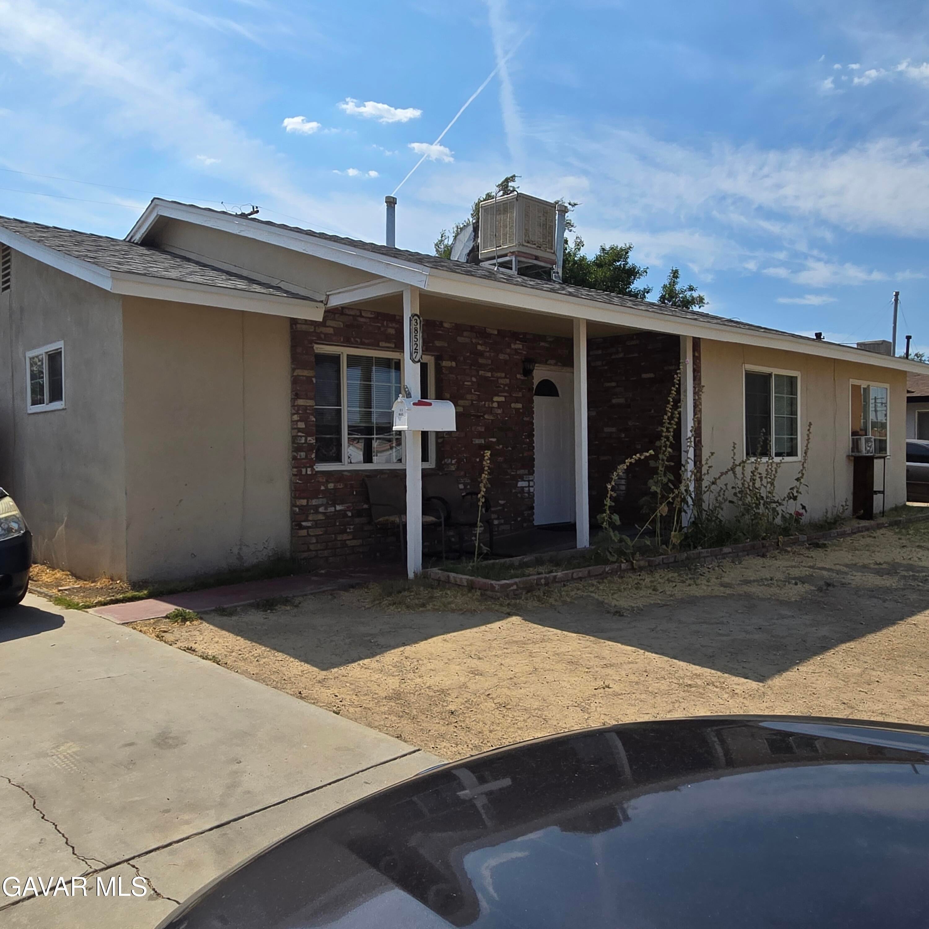 38527 E 36th Street East Street — photo