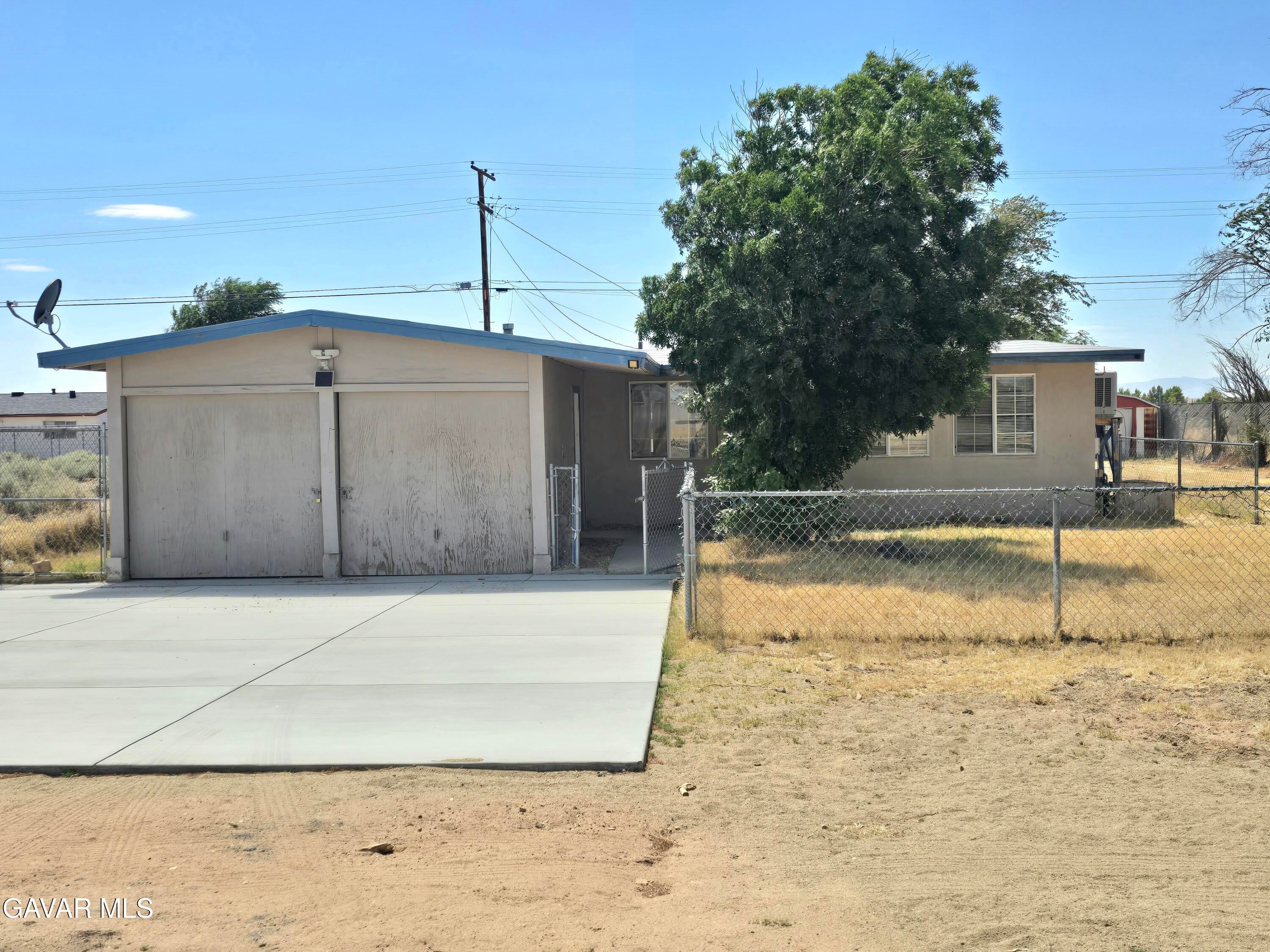 13349 Fran Street — photo
