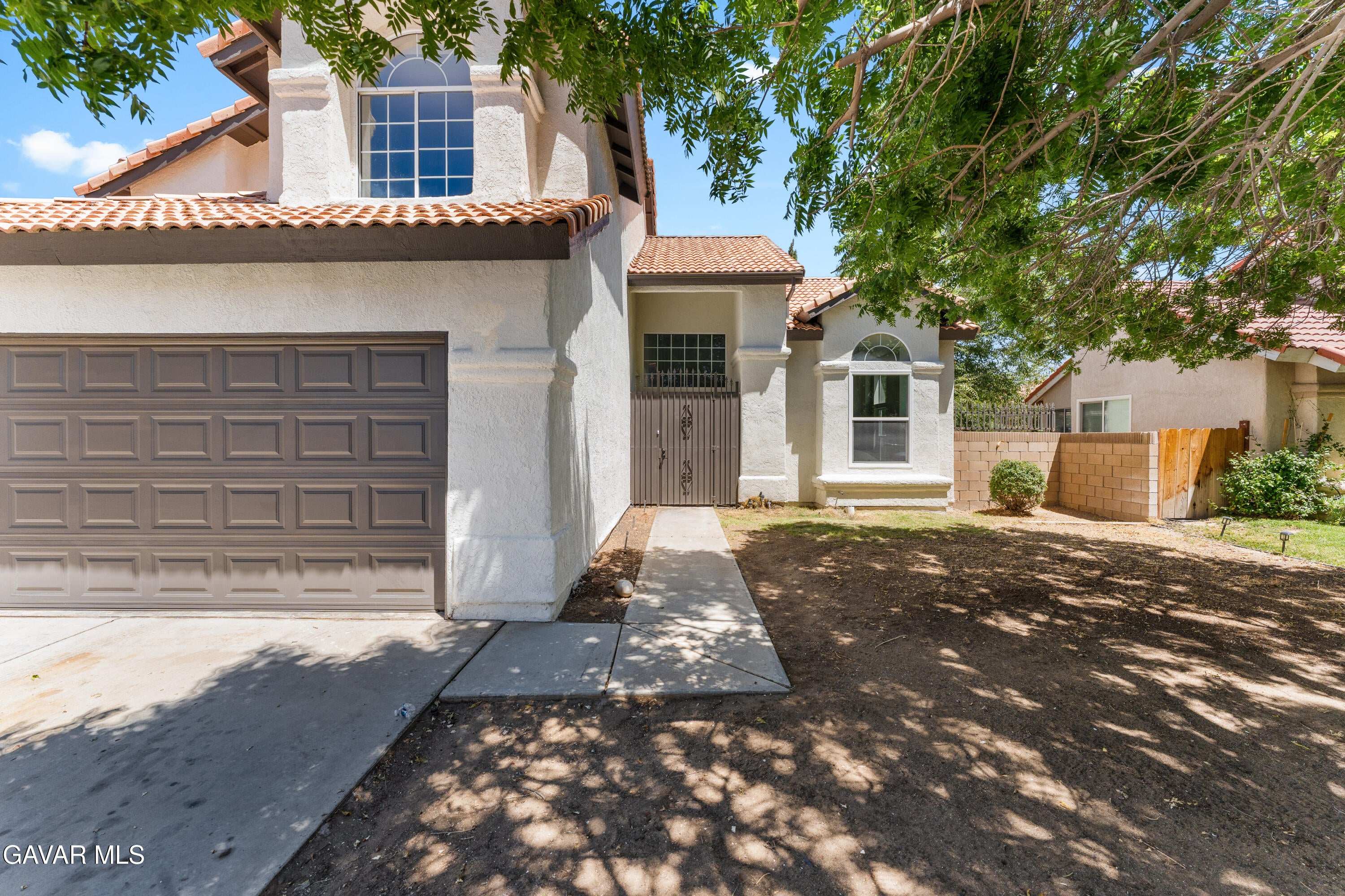 709 E Whitlatch Drive — photo