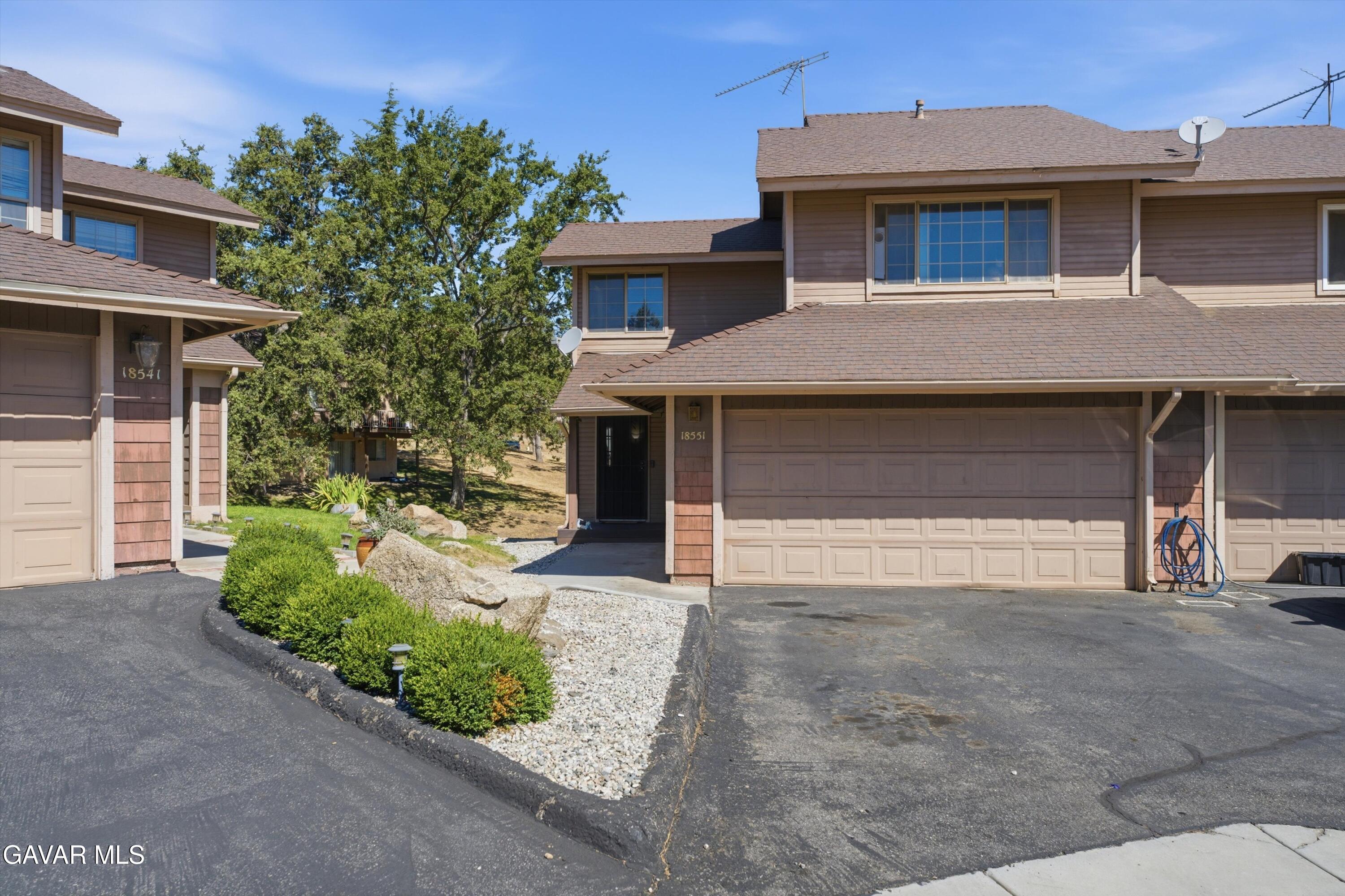 18551 Glenview Court — photo