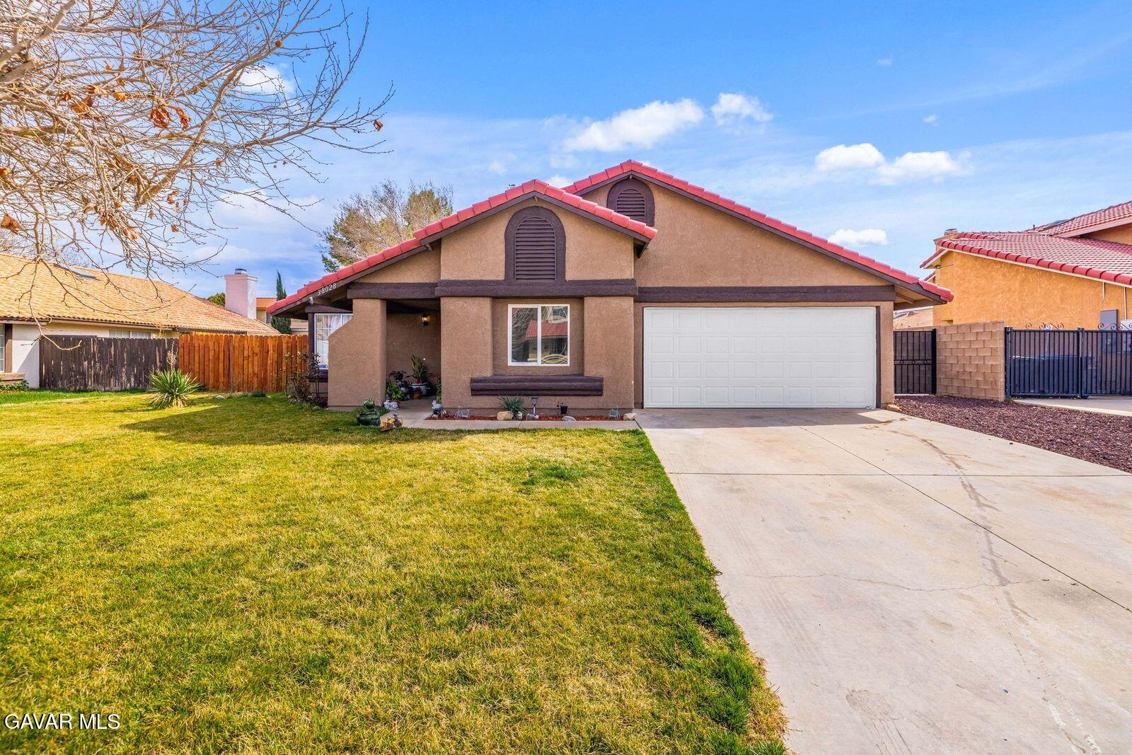 38028 E Jeri Lane — photo