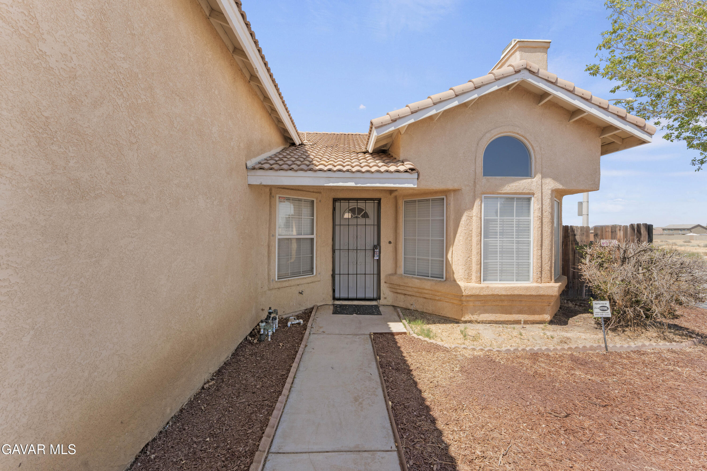 1645 E Kettering Street, Lancaster, CA 93535 — photo 3