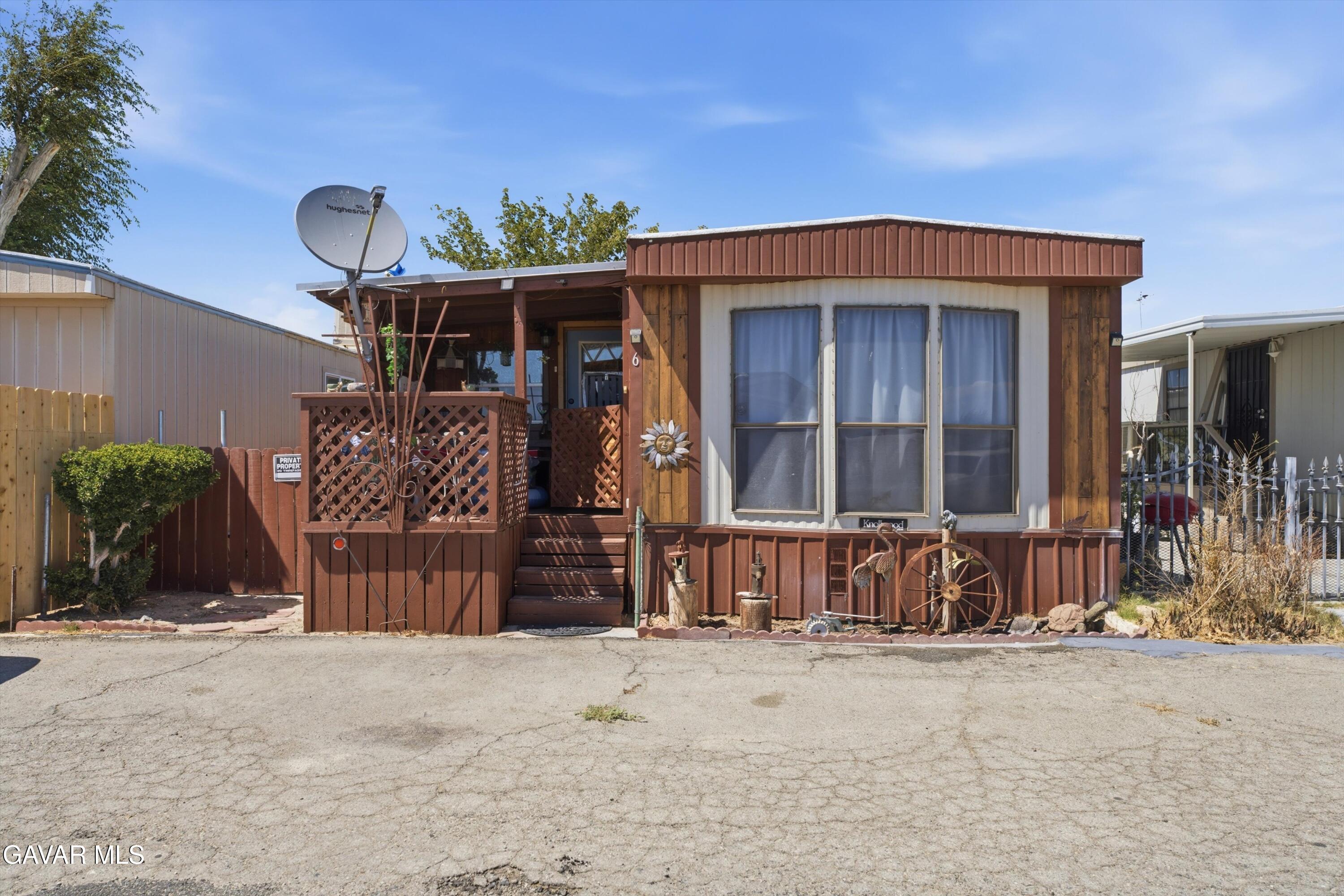 470 W 20th Street Spc 6 — photo