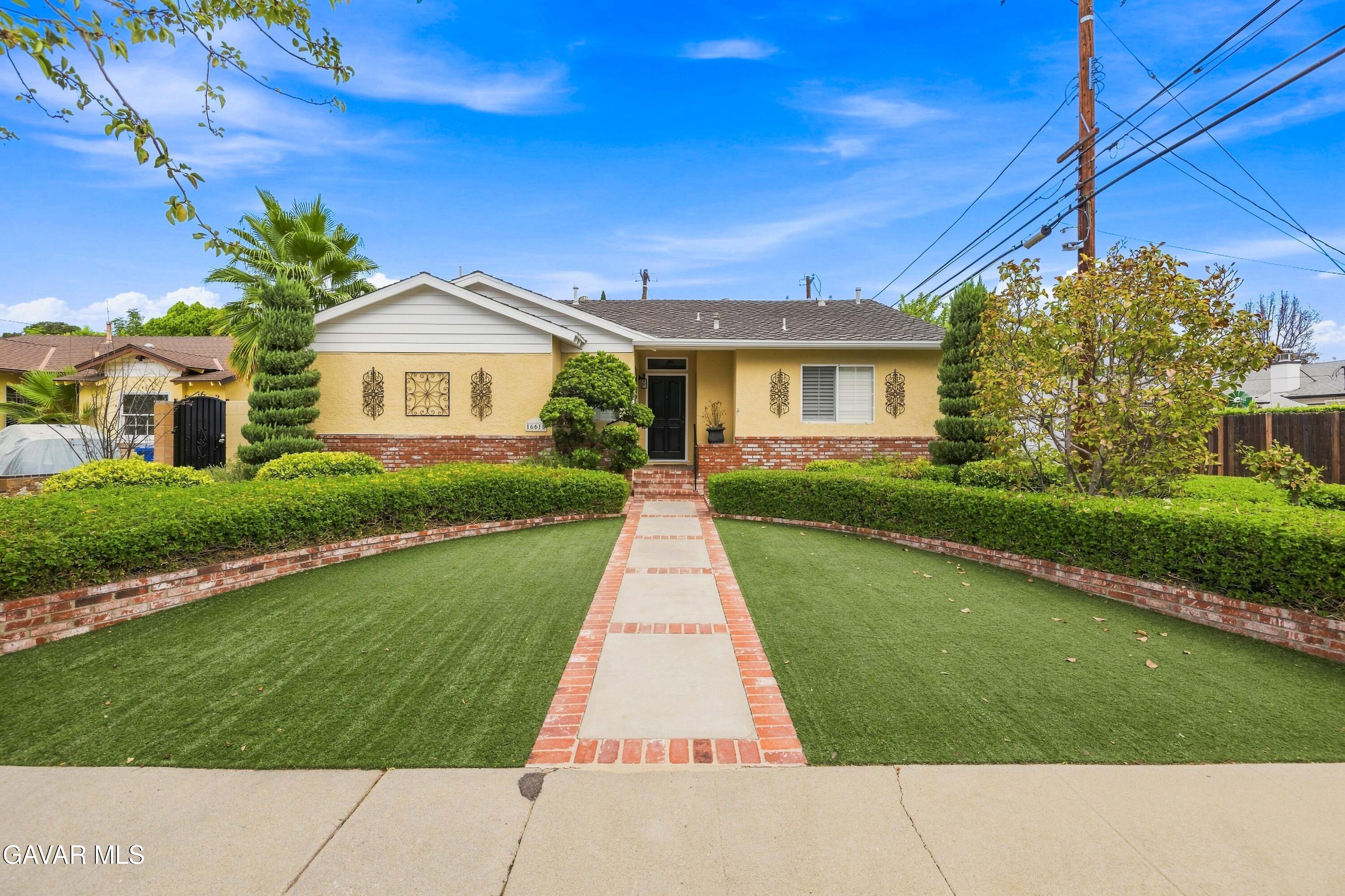 16615 Tupper Street — photo