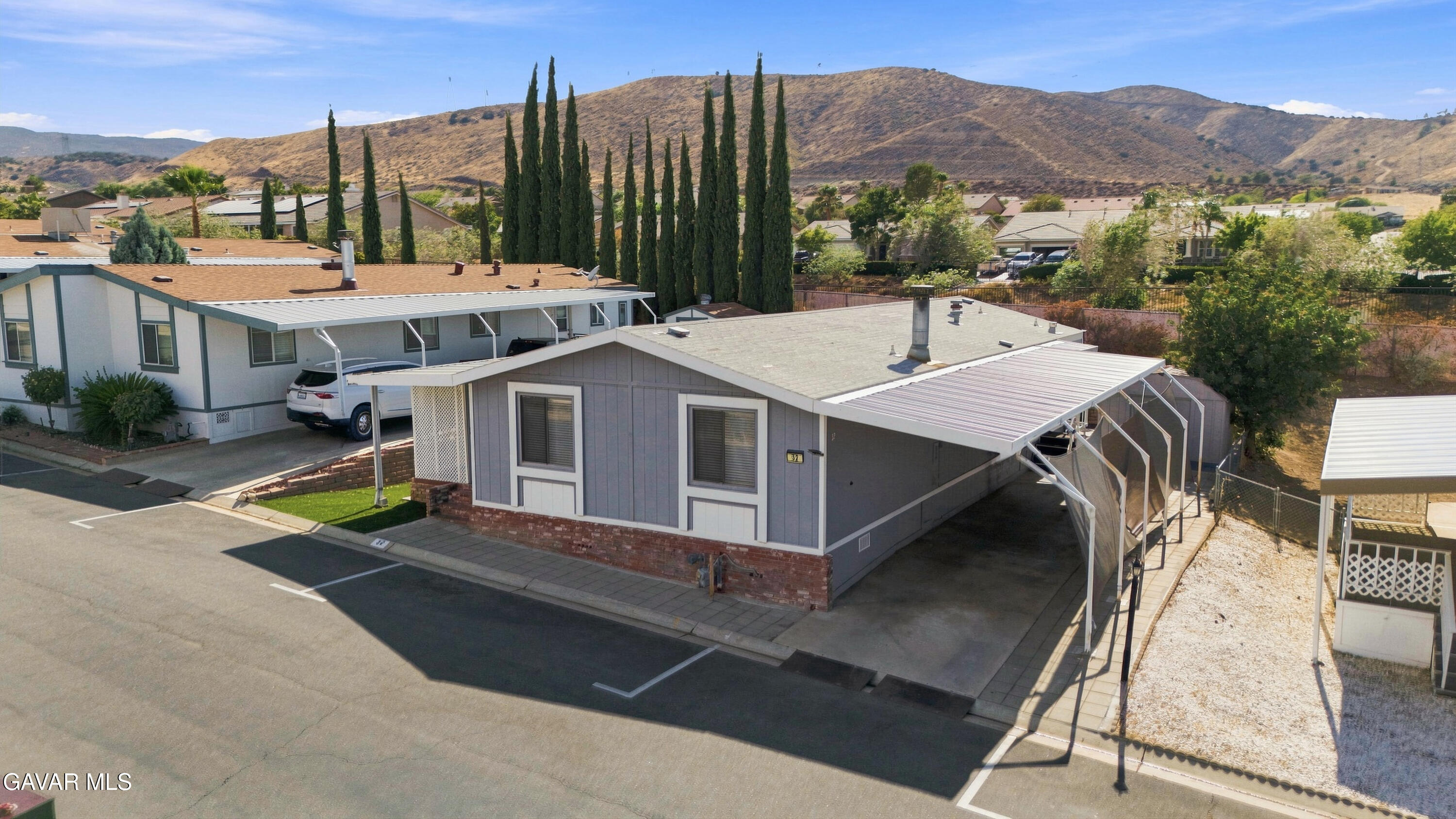 Home in Palmdale, CA 93551 — photo 2