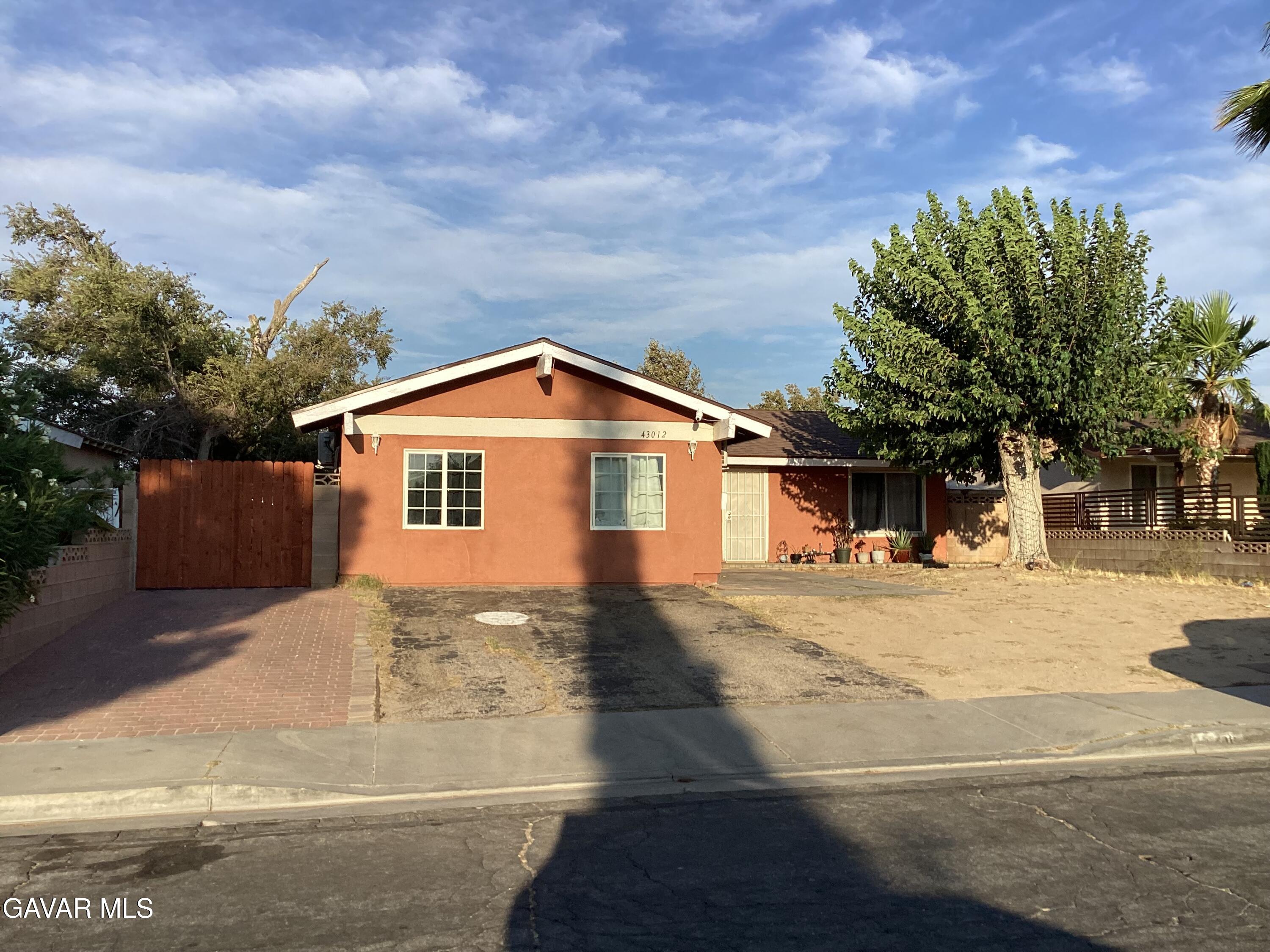43012 36th Street — photo