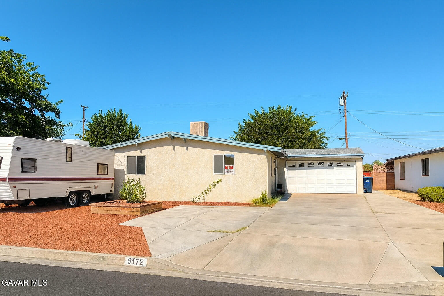 44129 Carolside Avenue — photo