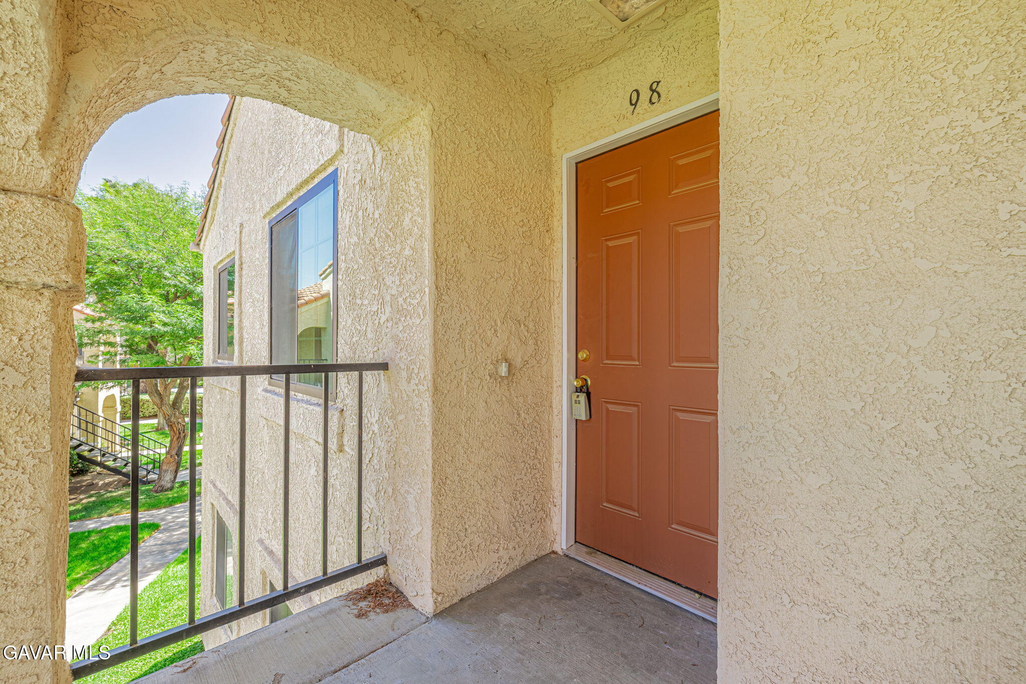 2554 Olive Drive Apt 98 — photo