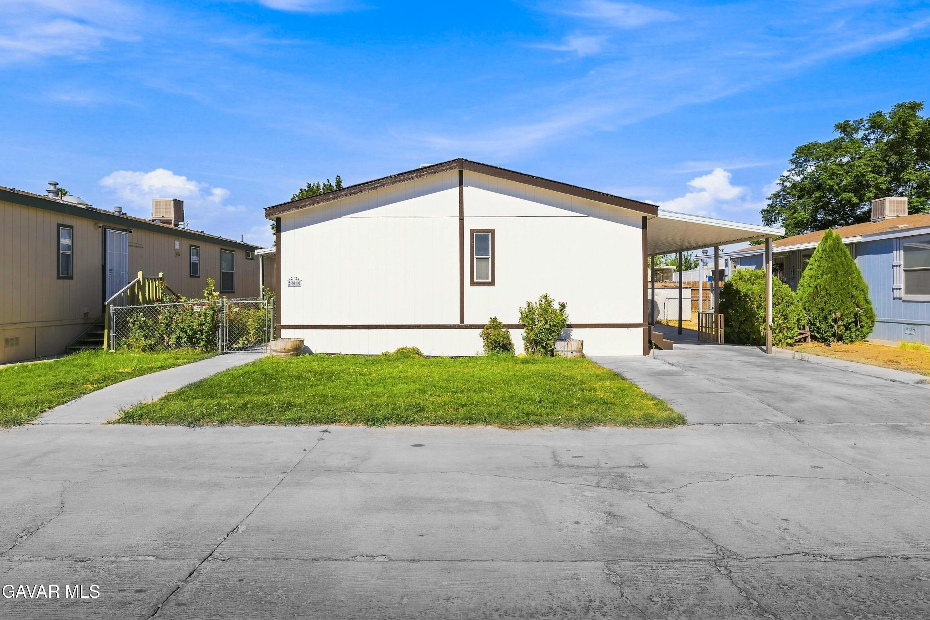 45465 E 25th Street Spc 248 — photo