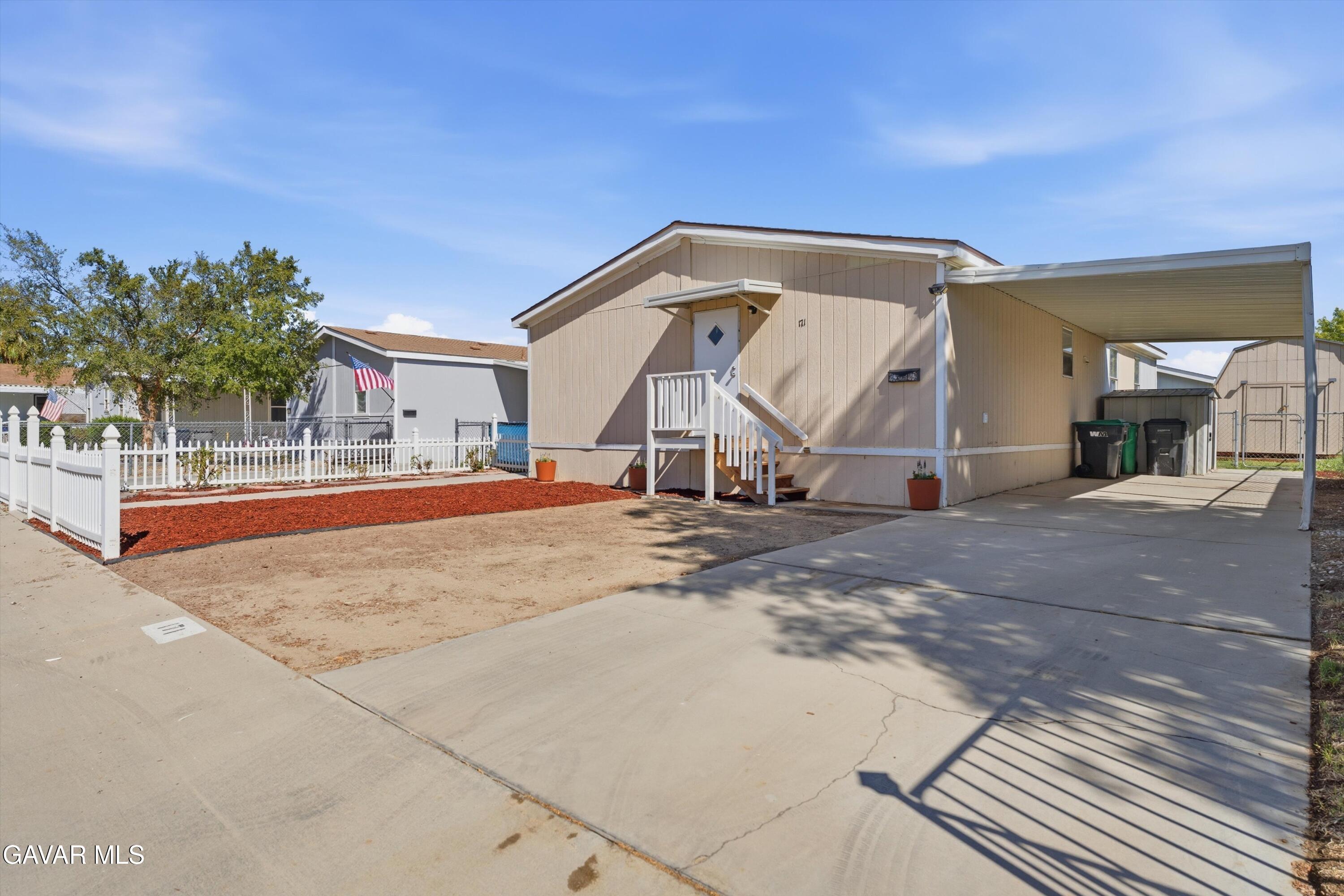 45465 25th Street Spc 171 — photo
