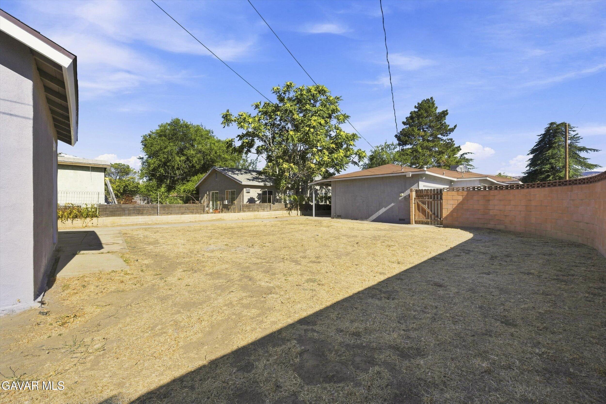 121 N Davis Street, Tehachapi, CA 93561 — photo 2