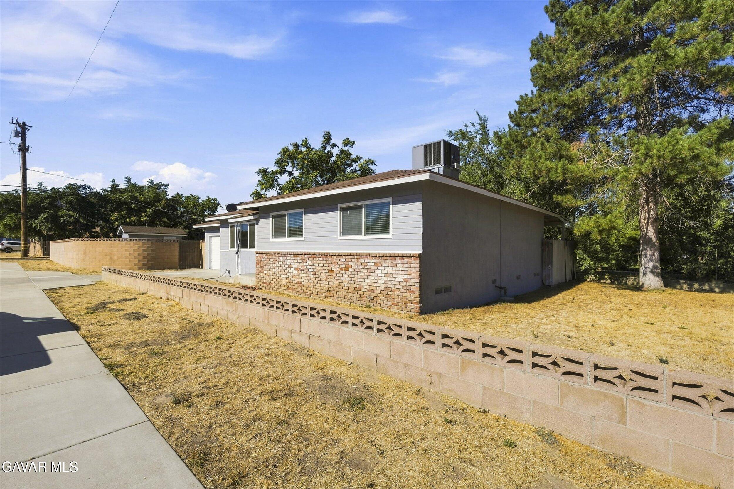 121 N Davis Street, Tehachapi, CA 93561 — photo 3