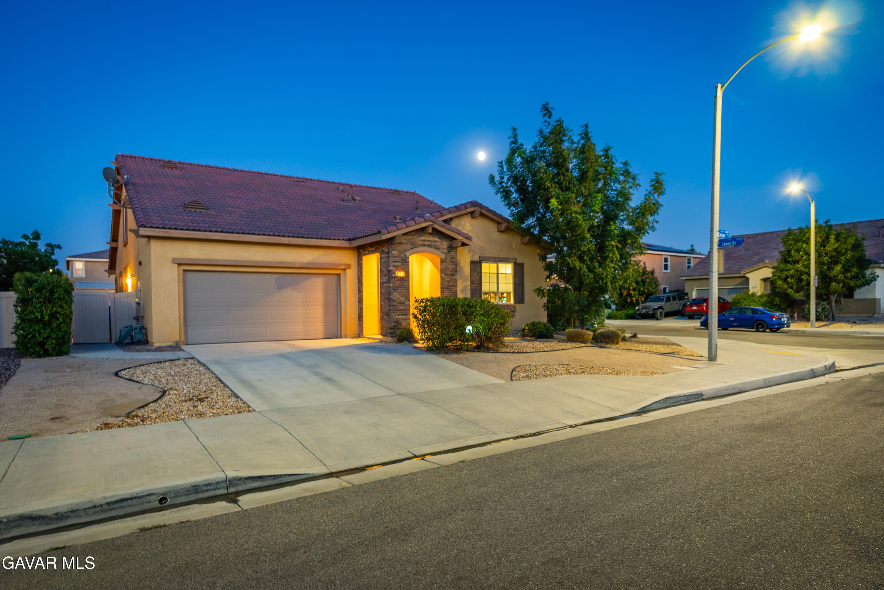 43846 Catsue Place — photo