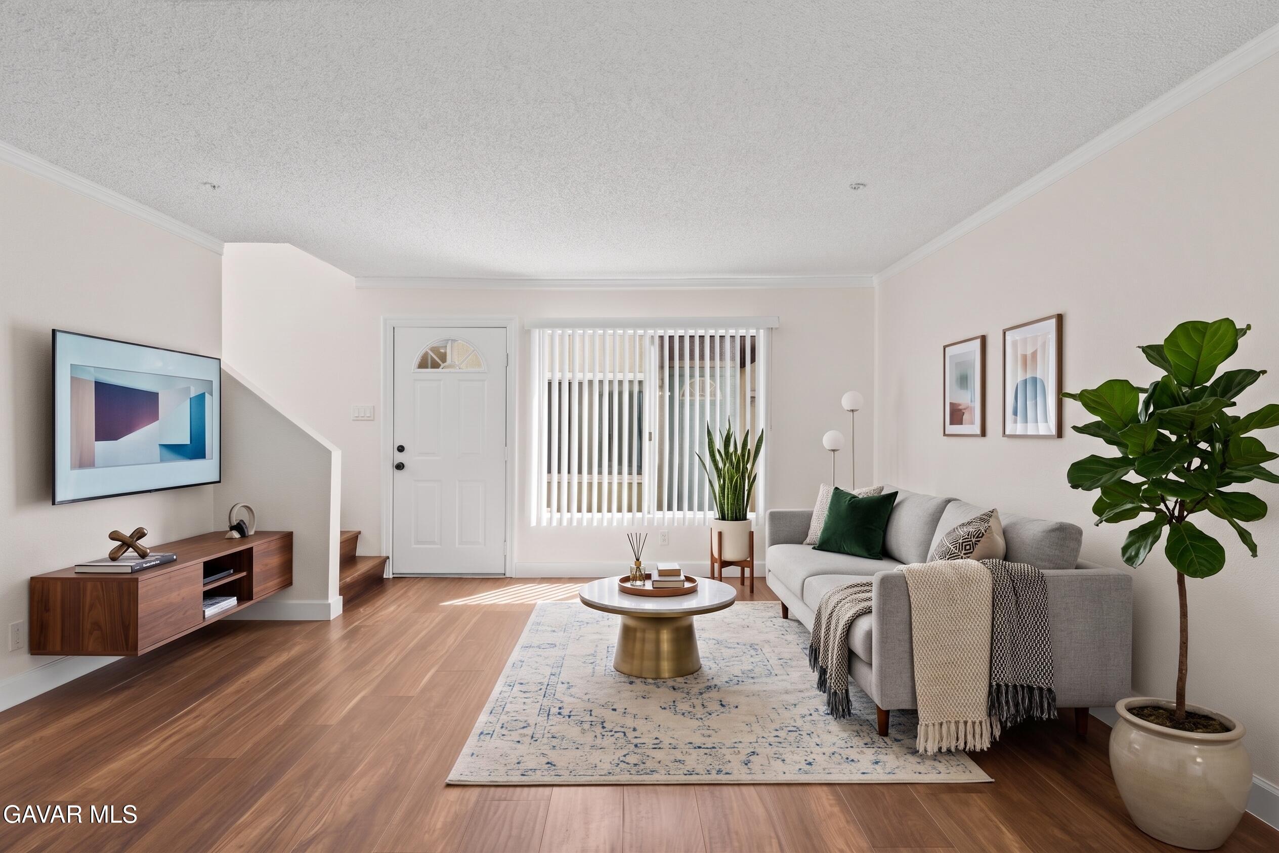 8800 Burnet Avenue Unit 7 — photo