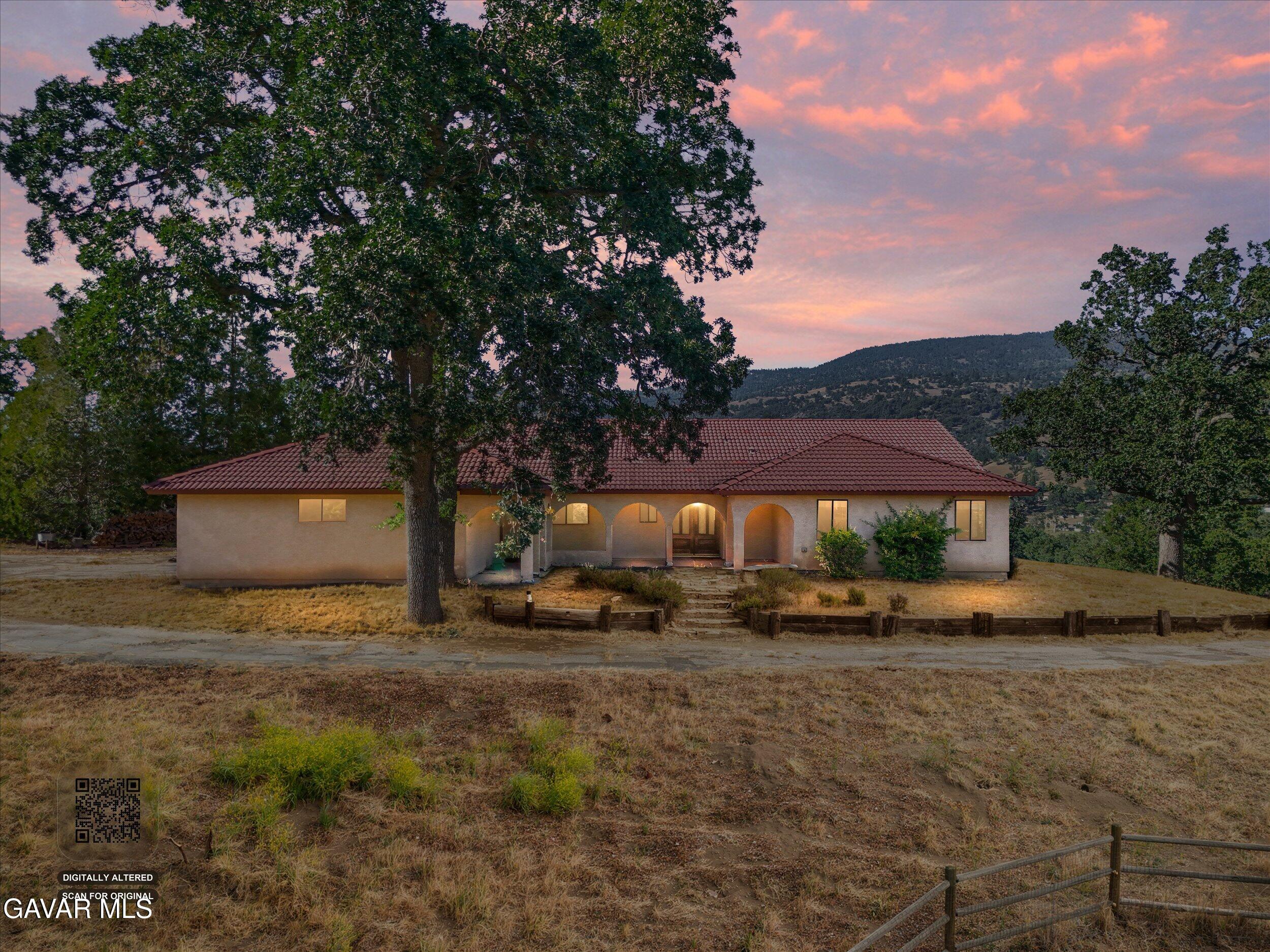 23921 Parke Court — photo