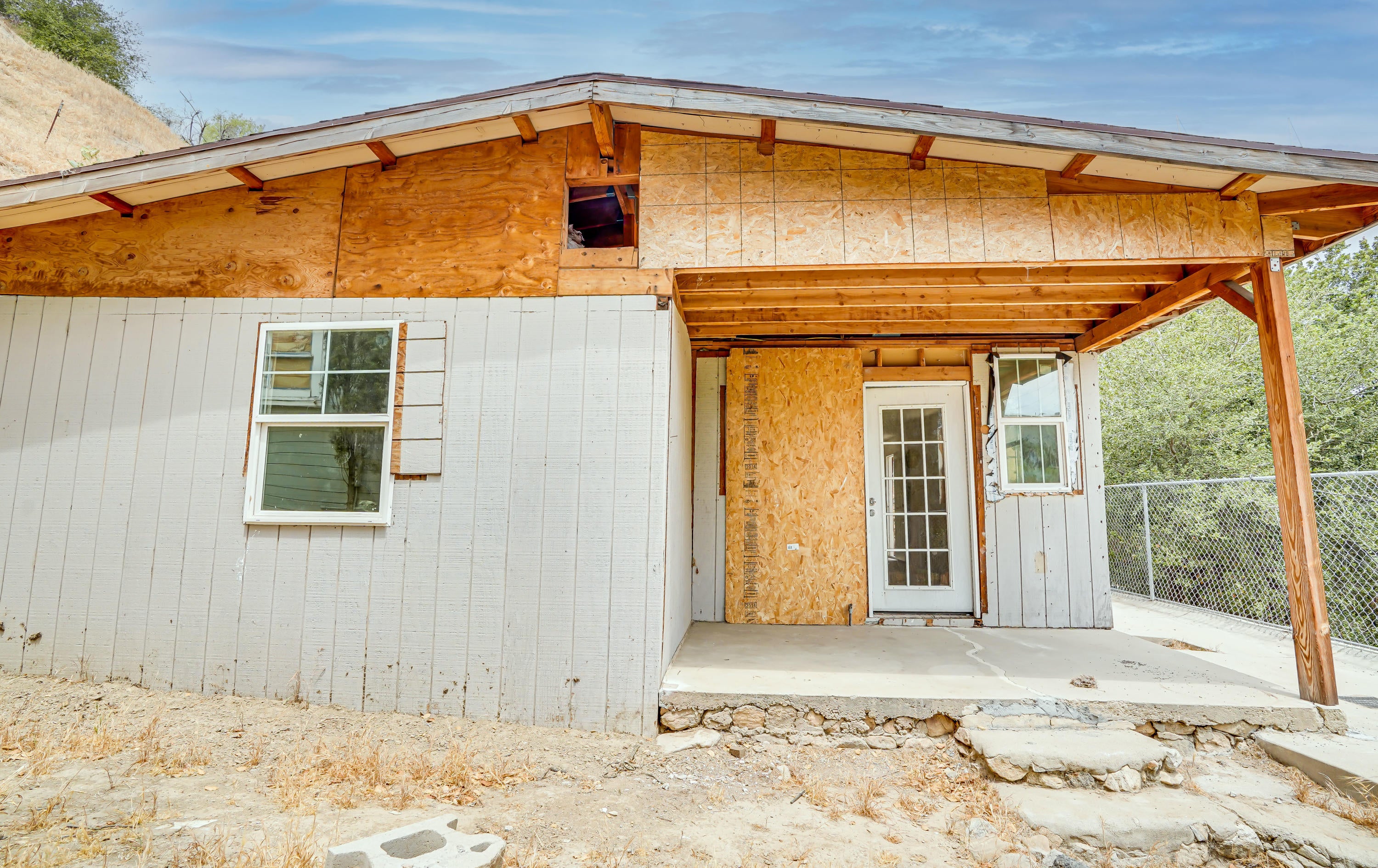 12055 Kagel Canyon Road — photo