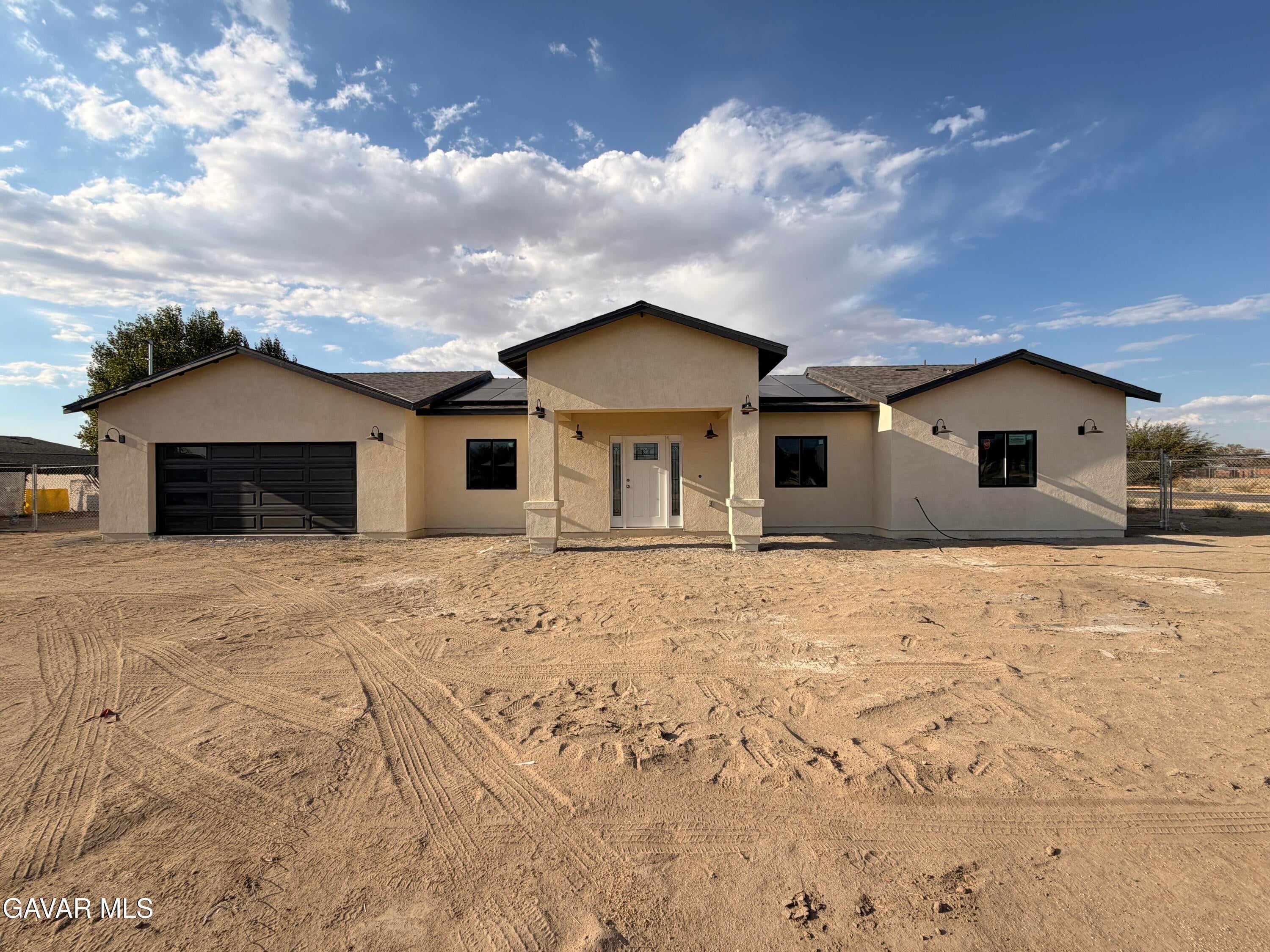 9855 E Ave Q-10 — photo