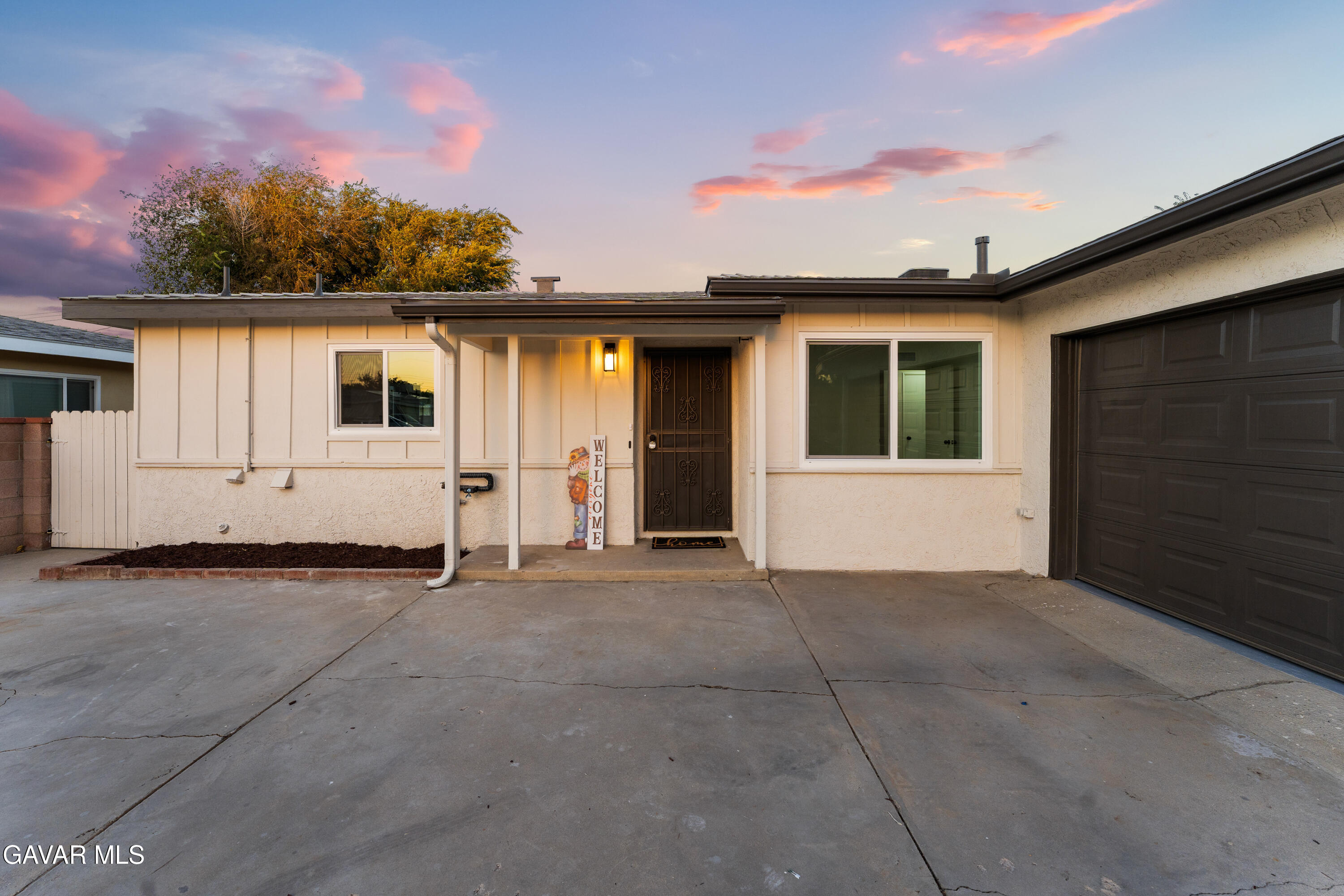 45020 Lorimer Avenue, Lancaster, CA 93534 — photo 2