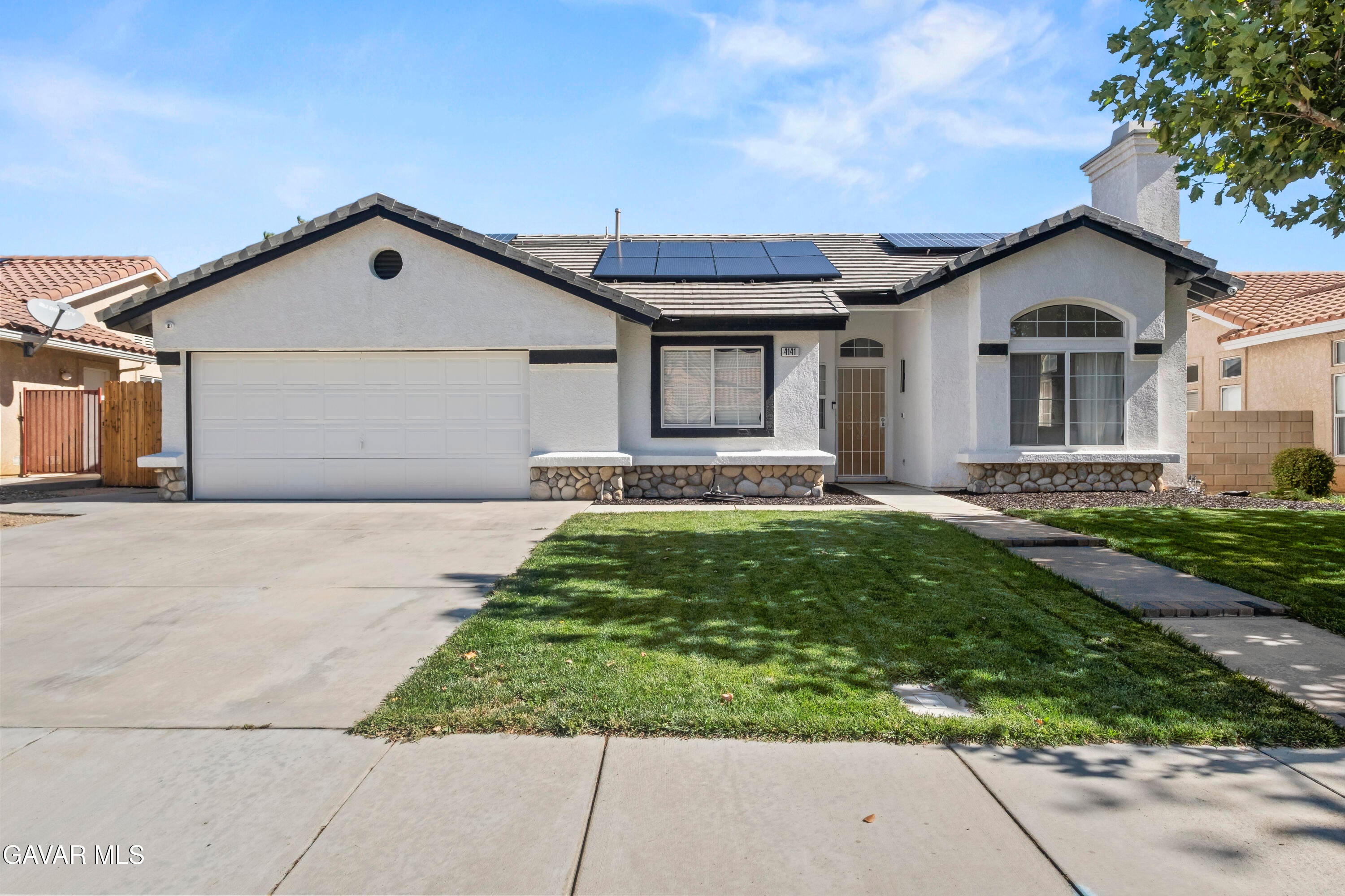 4141 De Anza Drive — photo