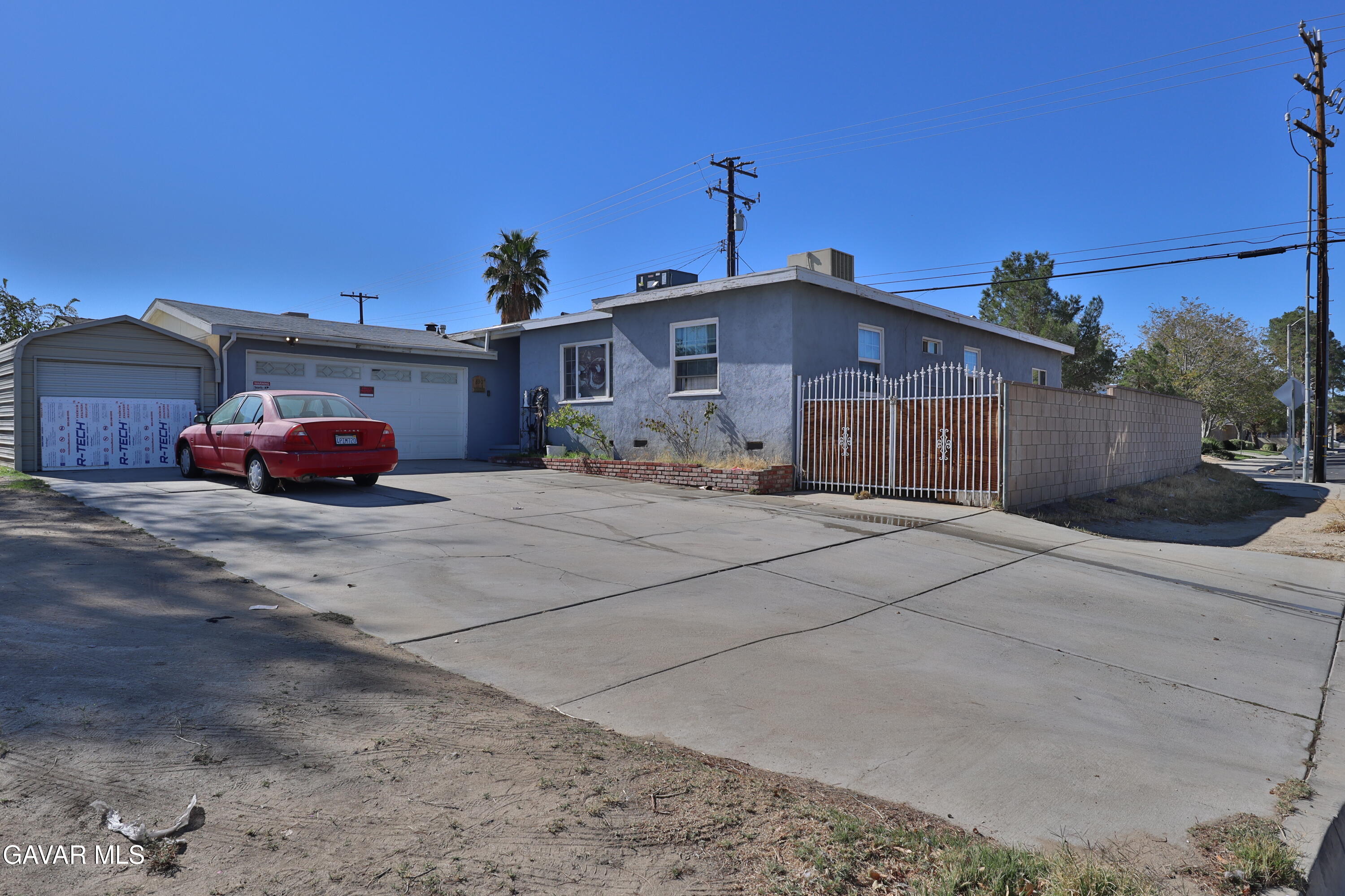 830 W Avenue J4 — photo