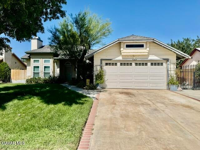4049 Saddleback Road — photo