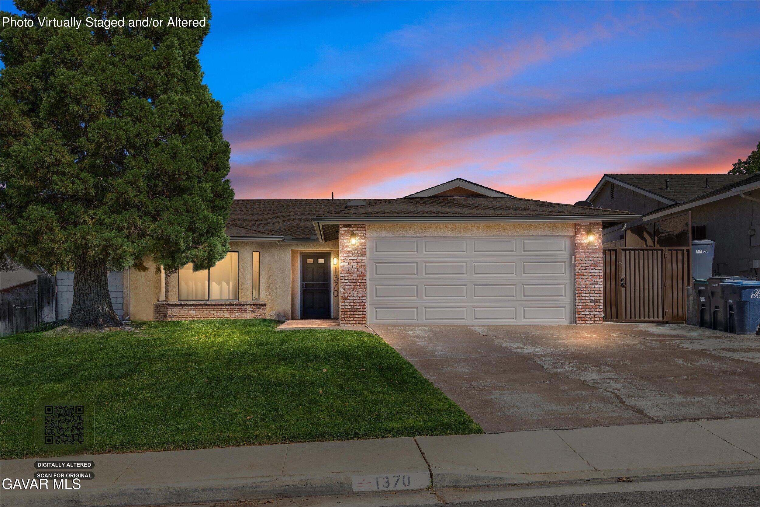 1370 S Green Street — photo