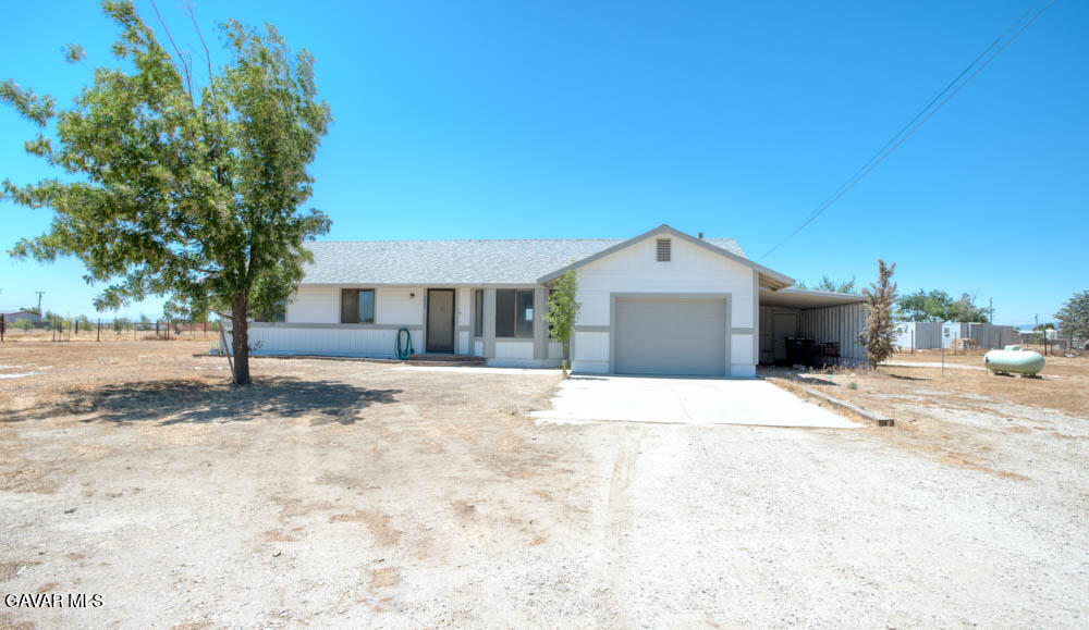 5902 Margaritha Lane — photo