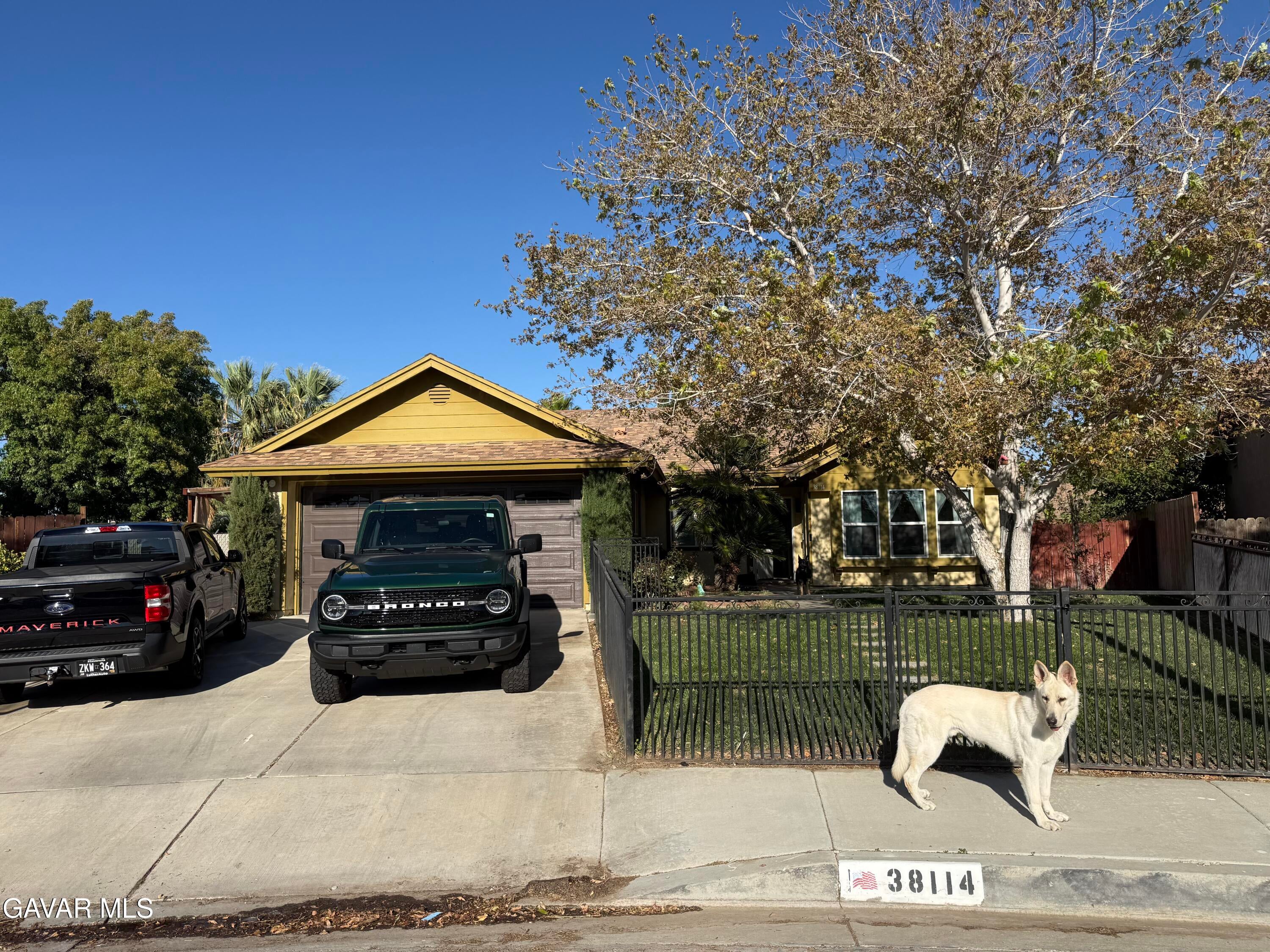 38114 Palms Place — photo