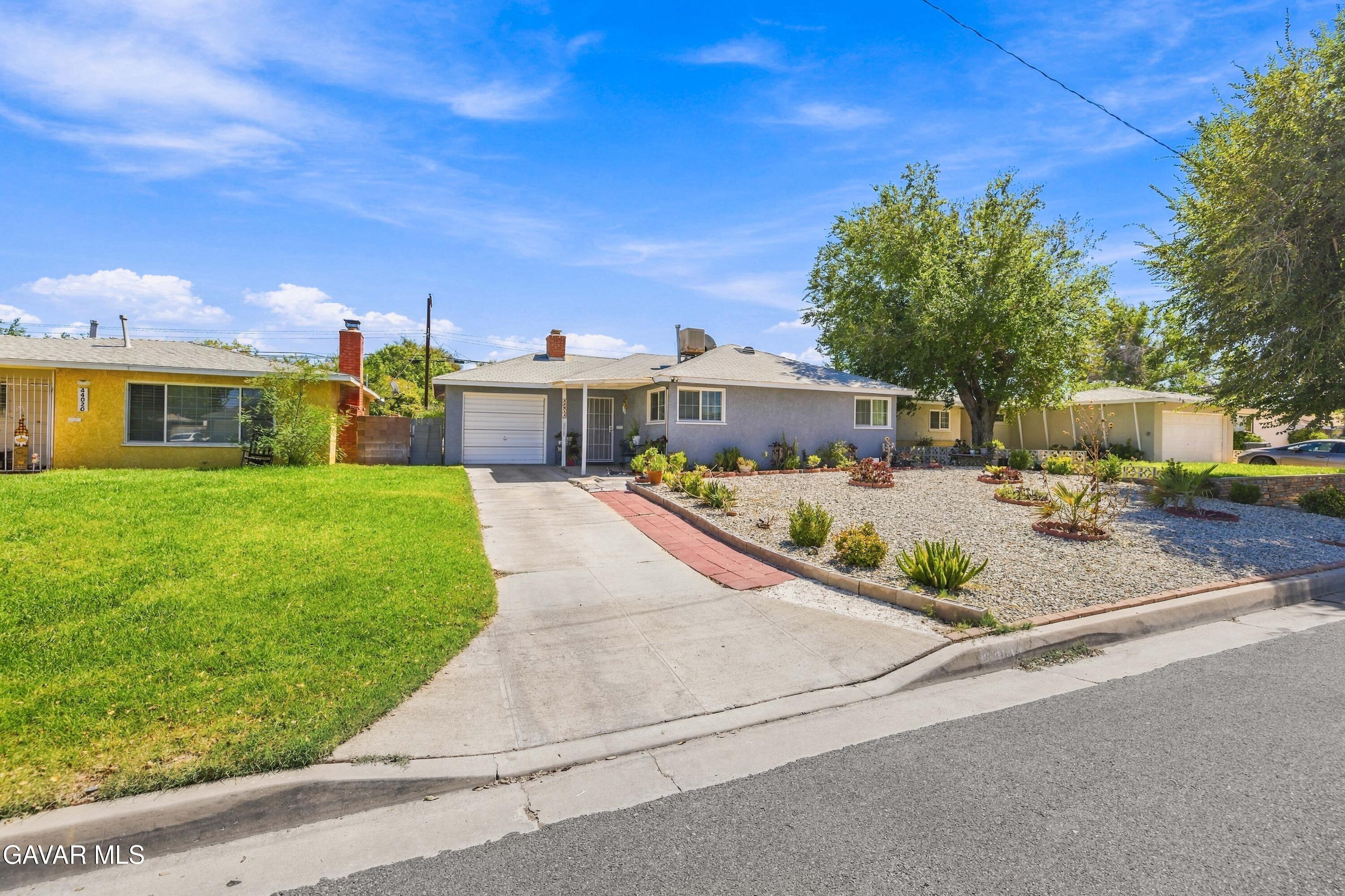 44014 Fig Avenue, Lancaster, CA 93534 — photo 2