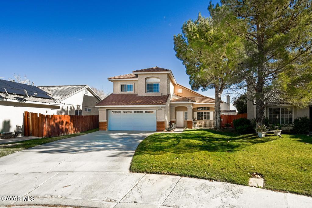 45664 Balmoral Court — photo