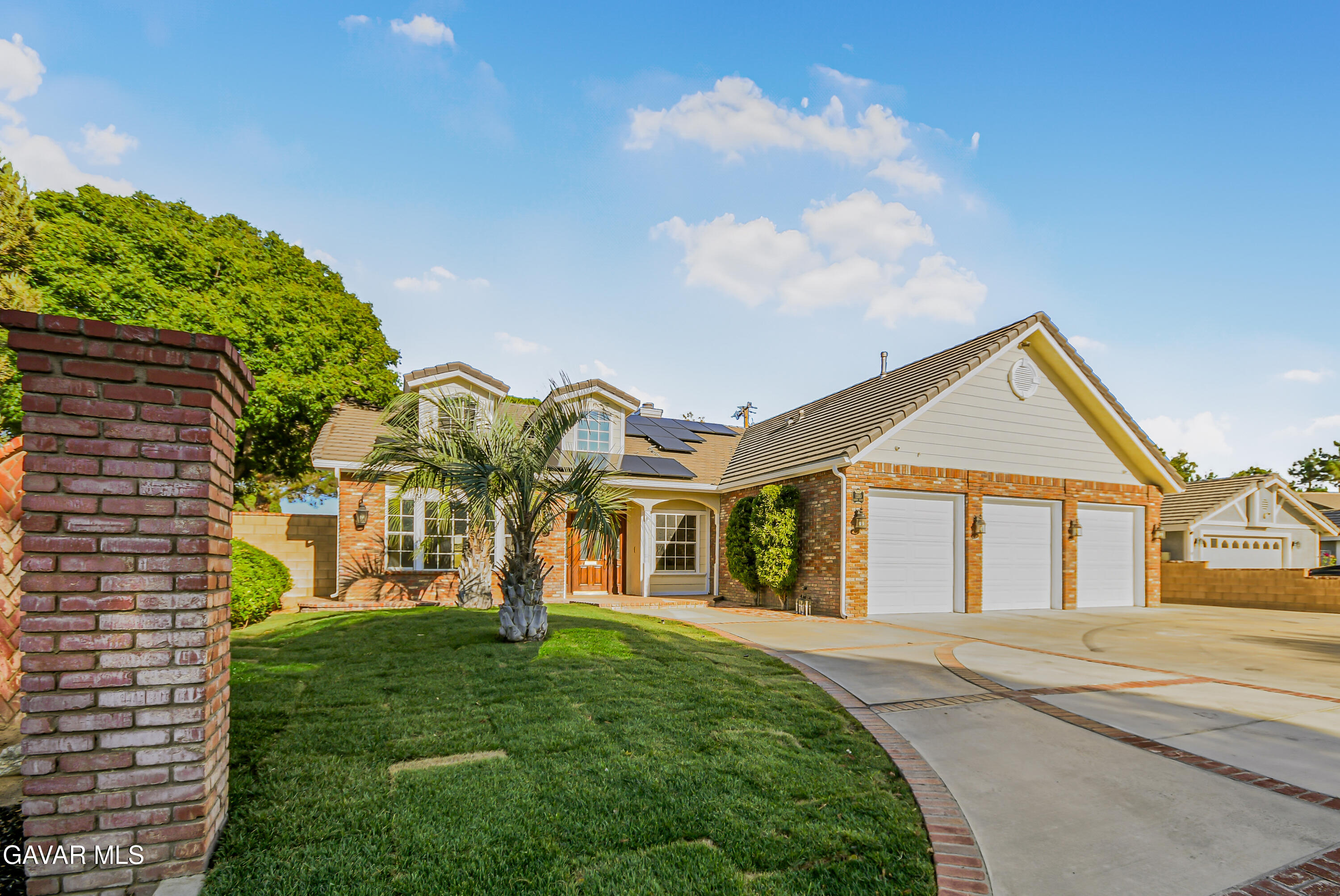 1310 Caren Court — photo