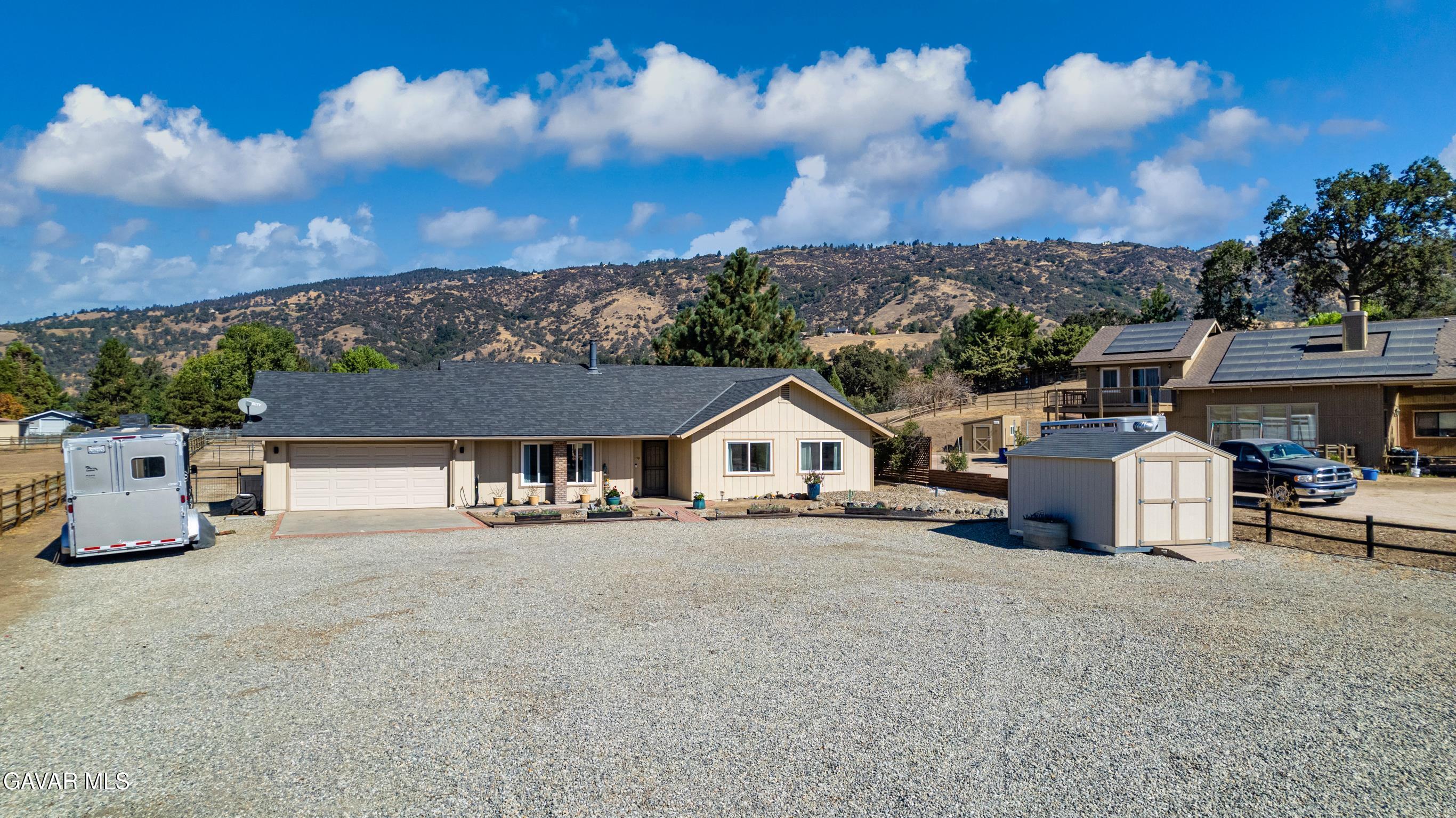 23609 Corral Court — photo
