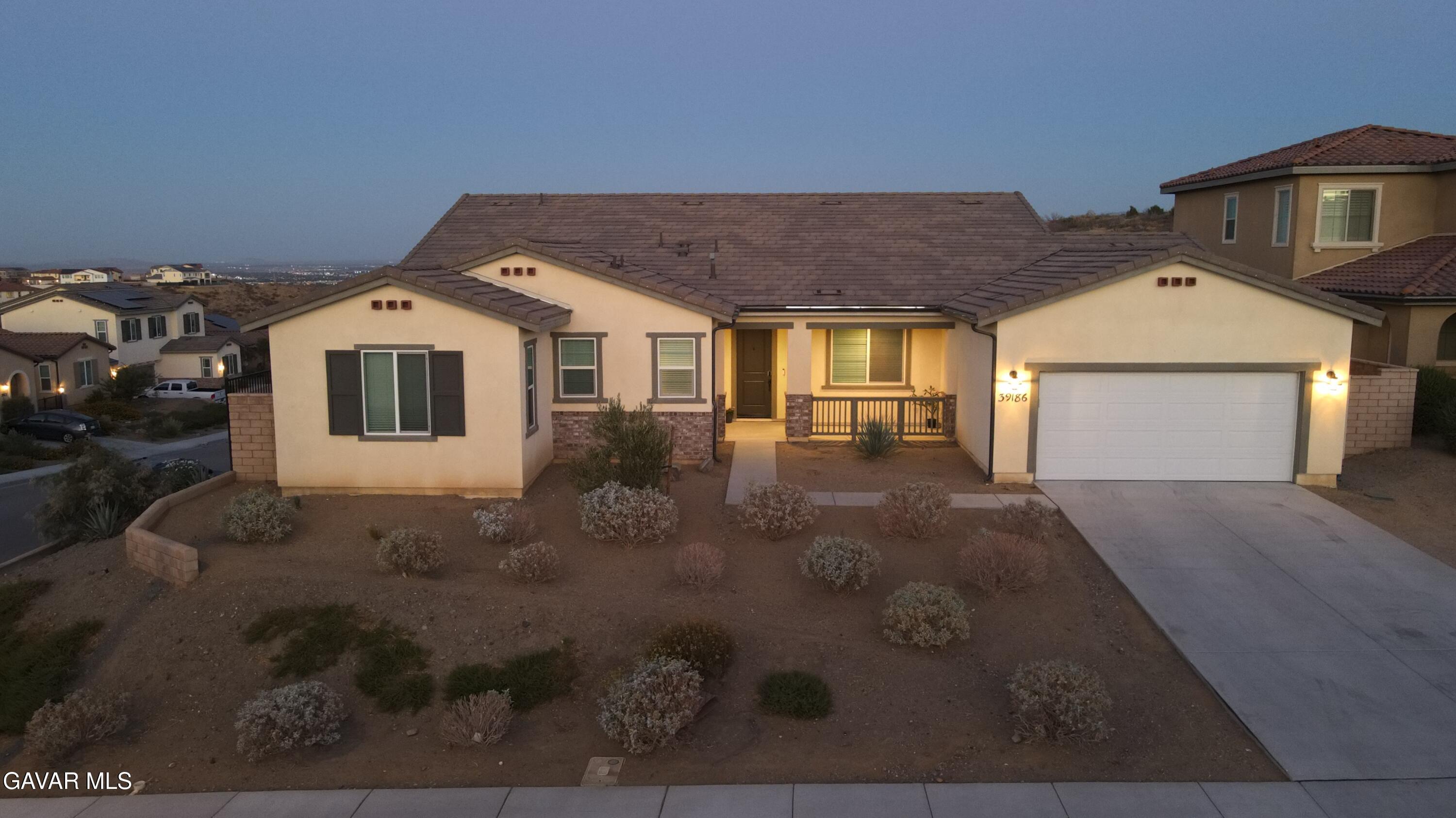 39186 Pinto Court — photo