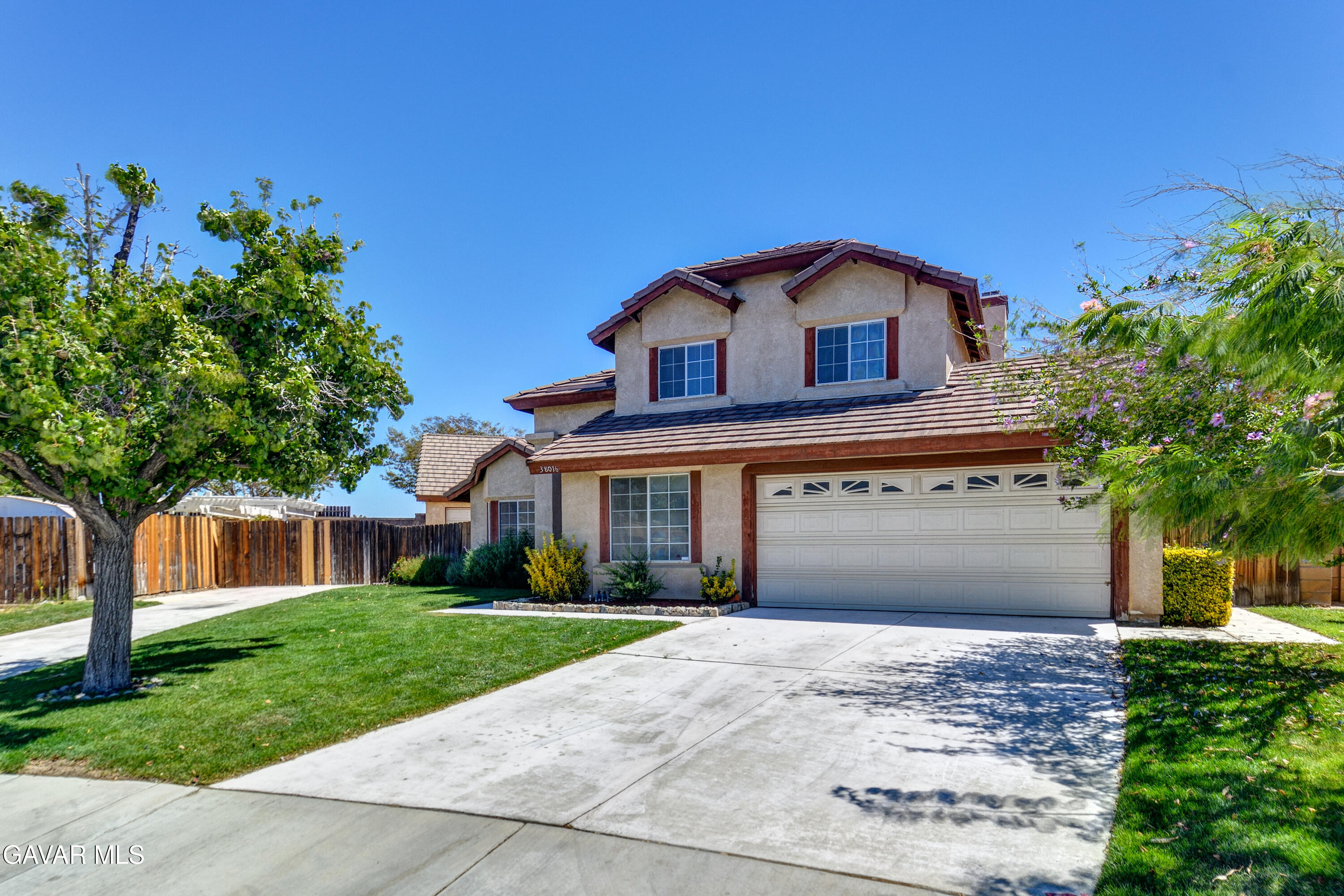 38016 Ranier Drive — photo