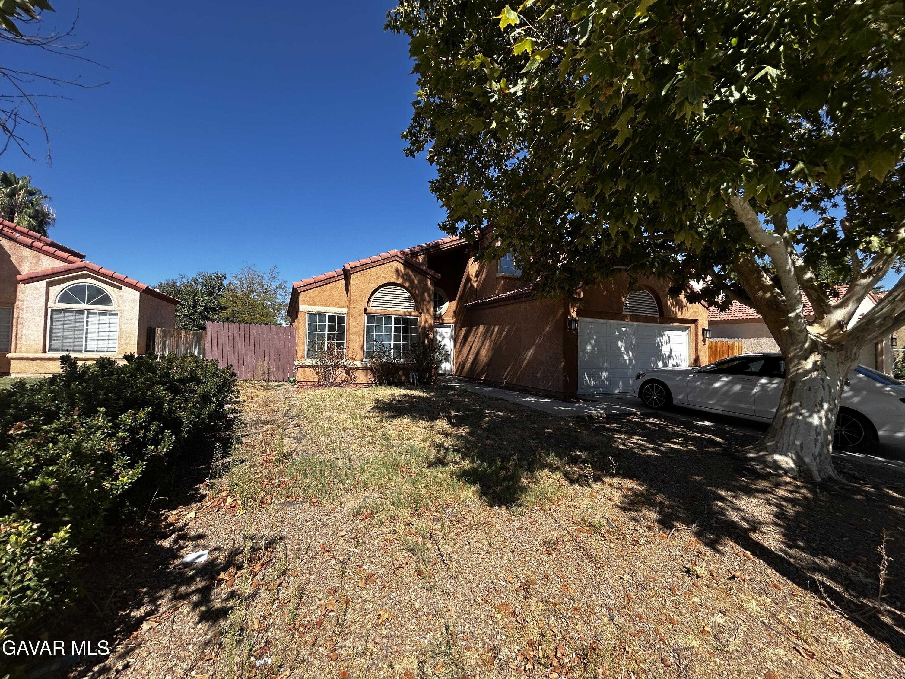 1715 E Norberry Street — photo