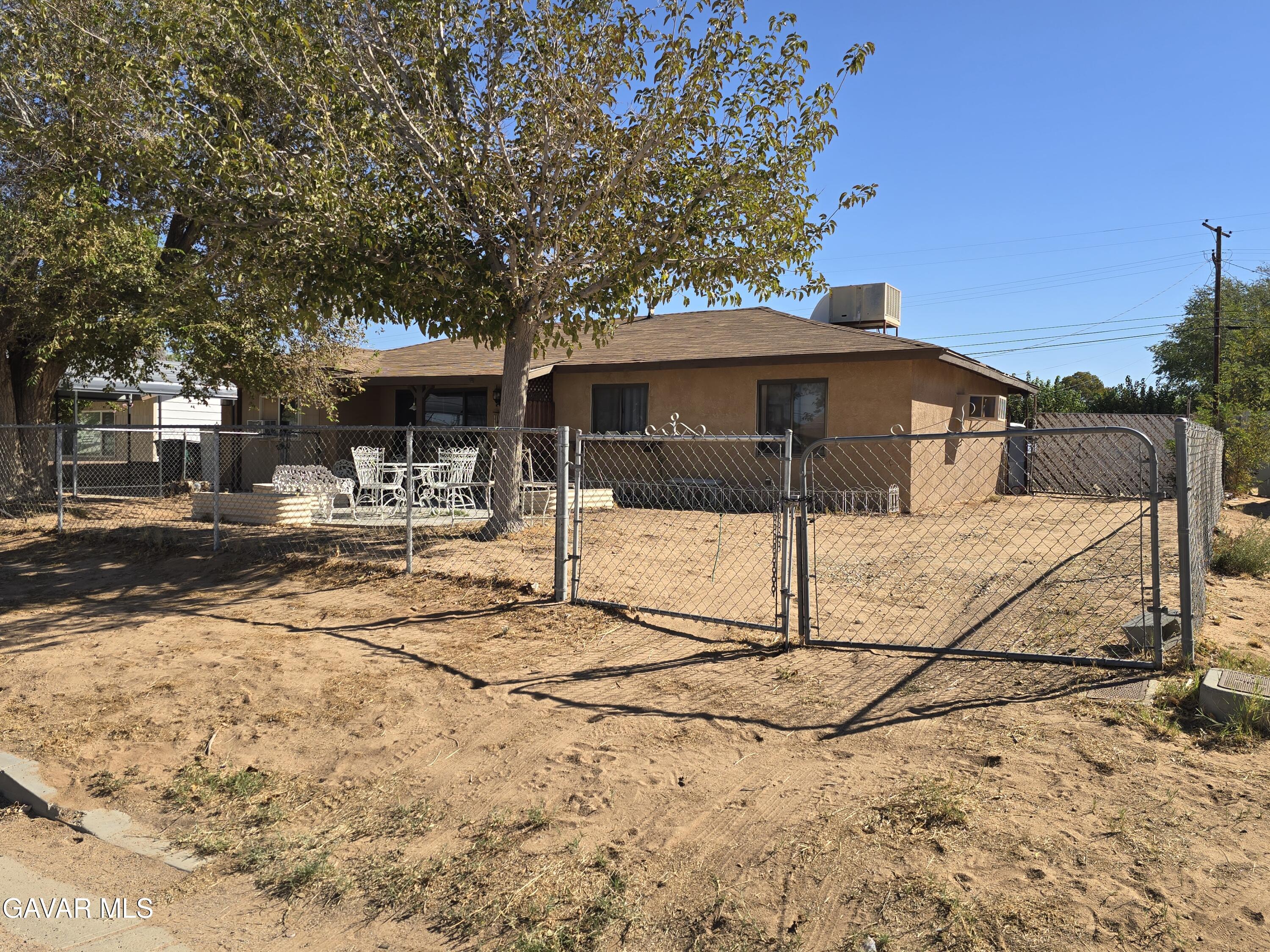 12568 Esther Street — photo