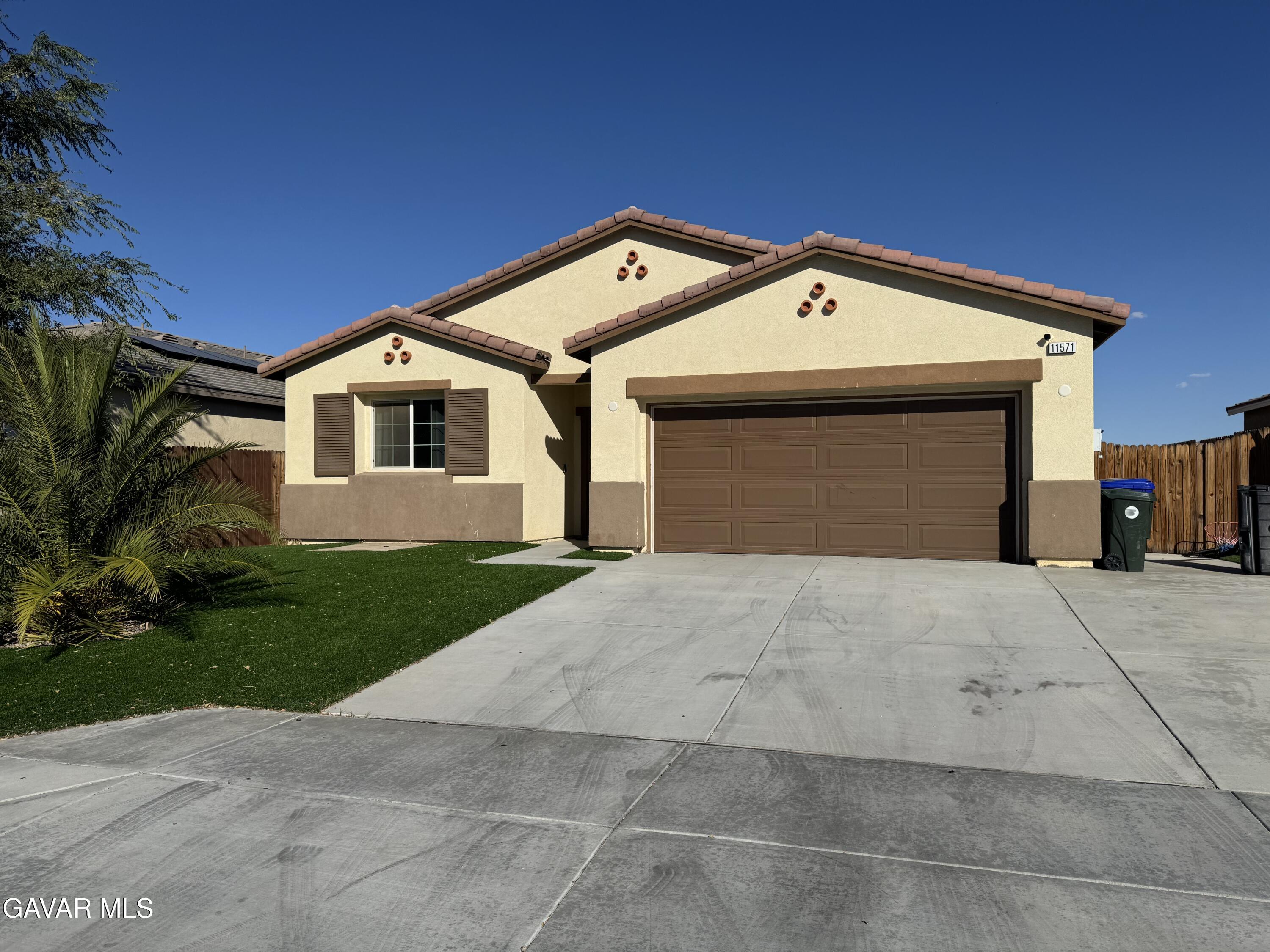 11571 Miranda Drive — photo
