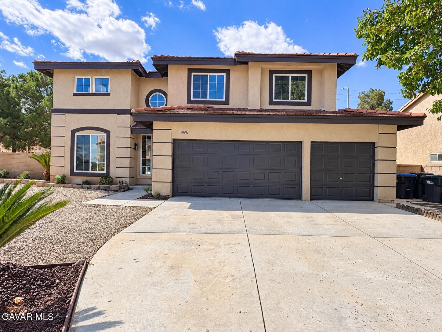 38241 Hillcrest Drive — photo