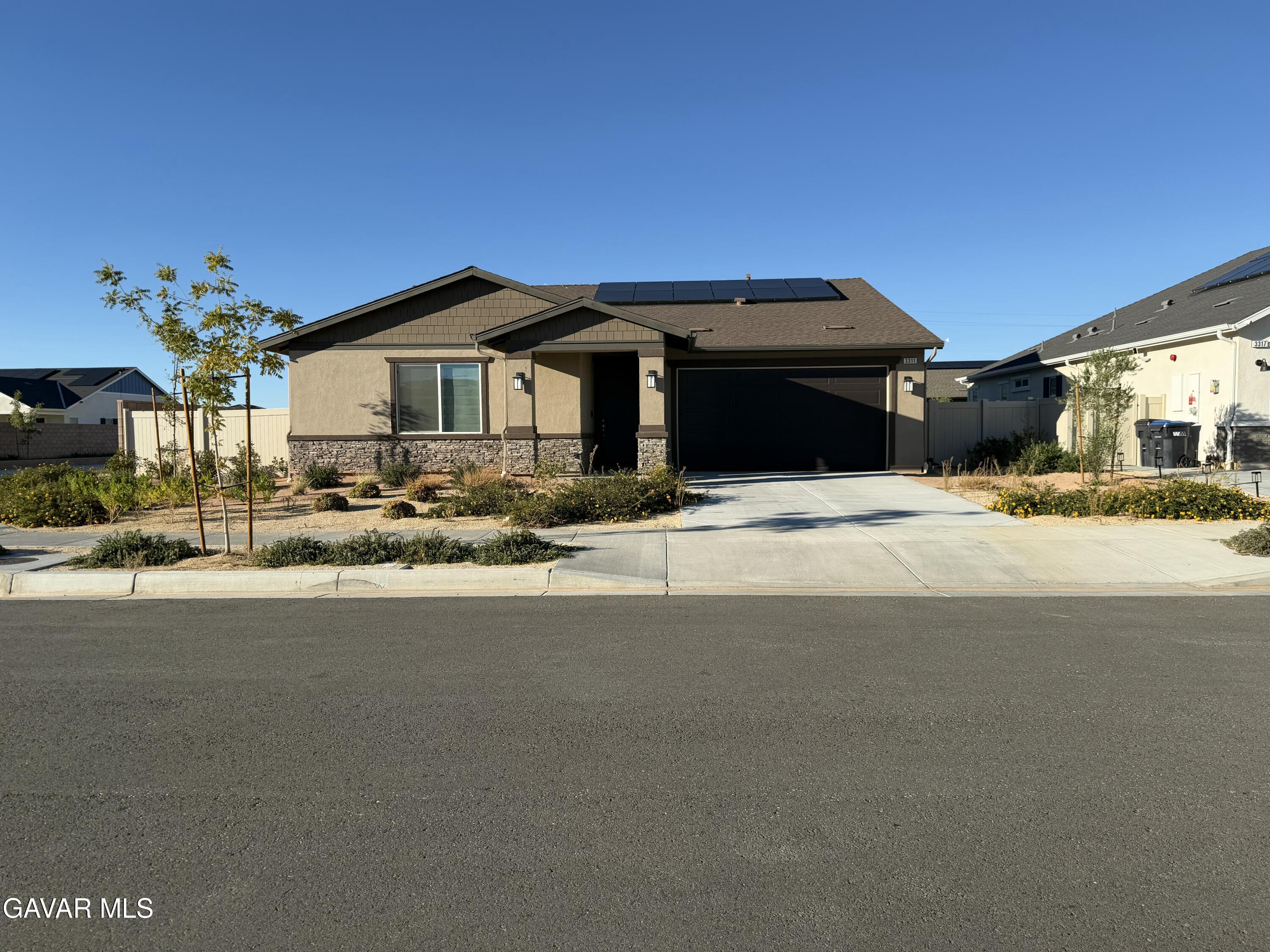 3311 Topaz Lane — photo