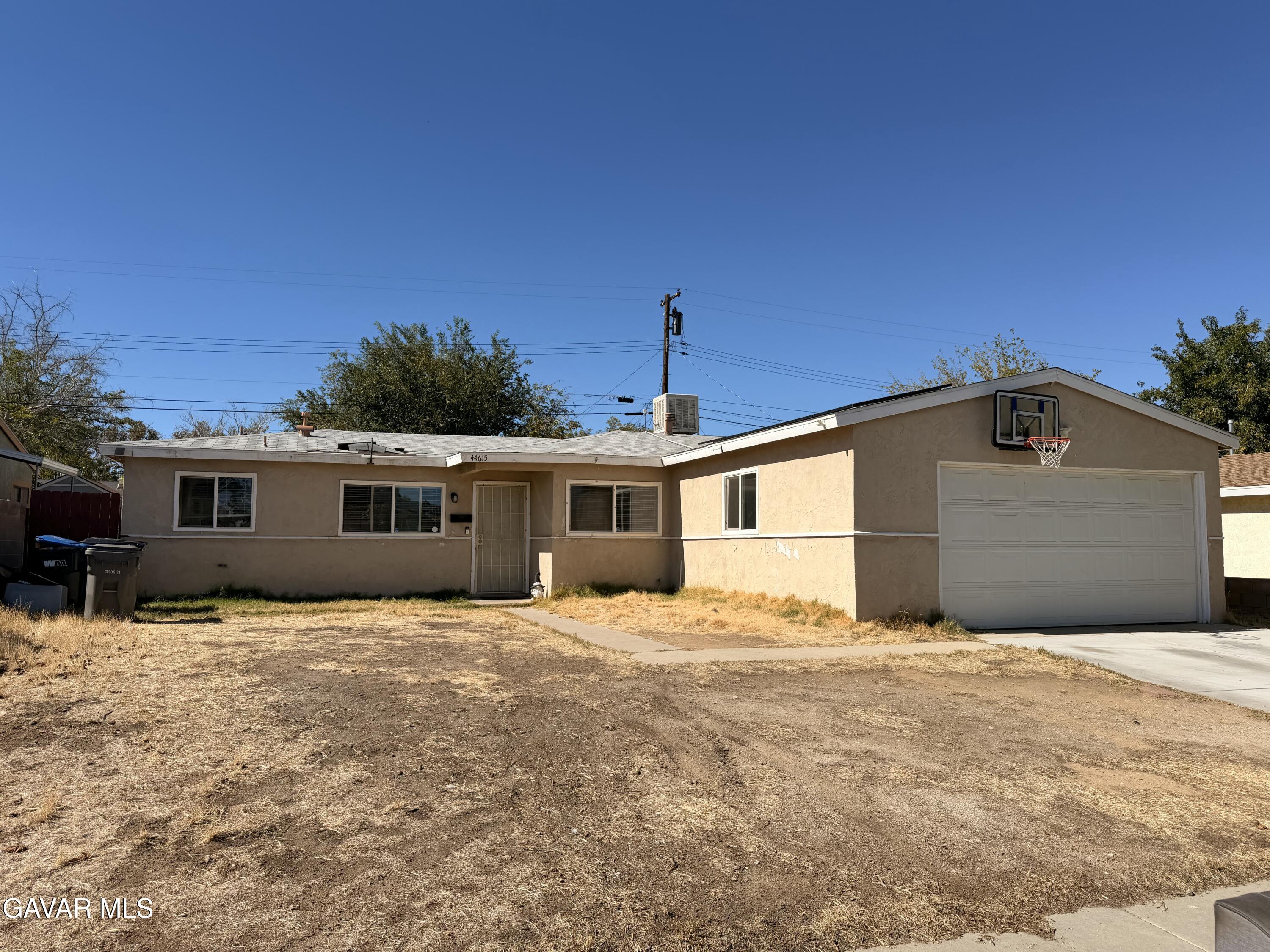 44615 Andale Avenue — photo