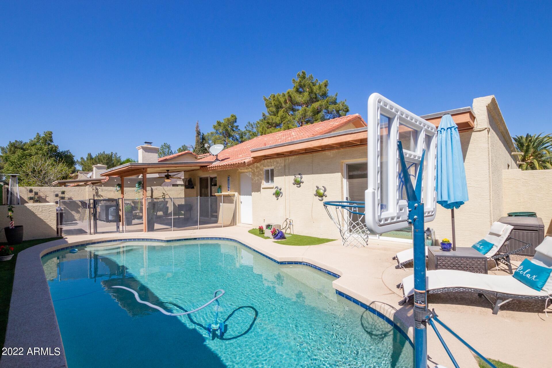 311 E Pinon Way — photo
