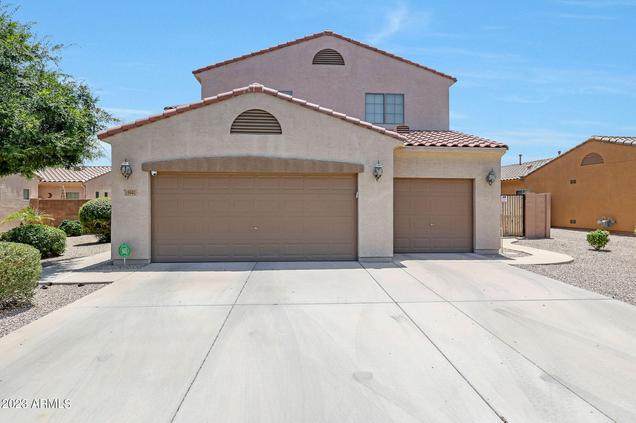15941 W Mauna Loa Lane — photo