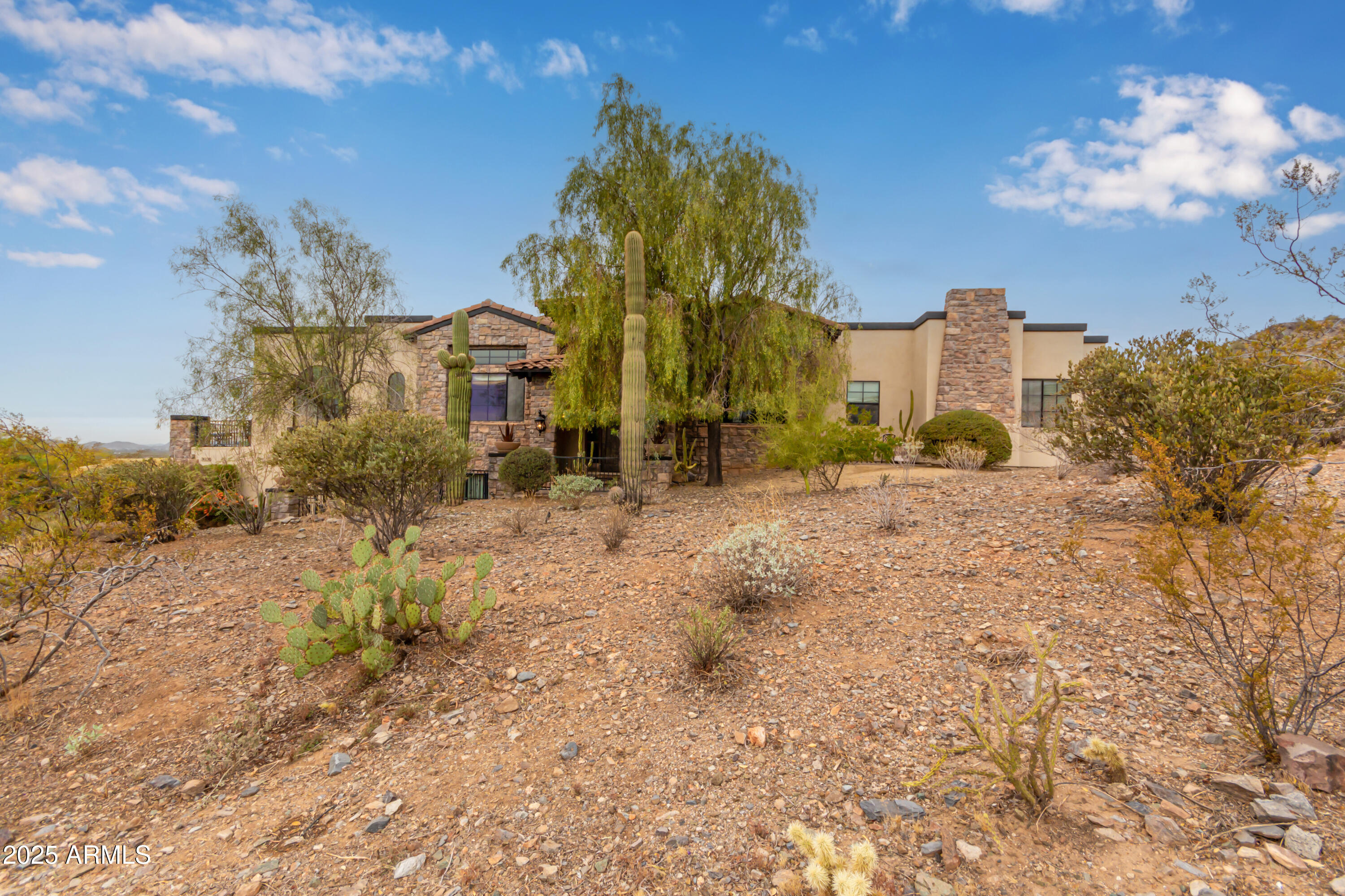 36138 N Summit Drive — photo