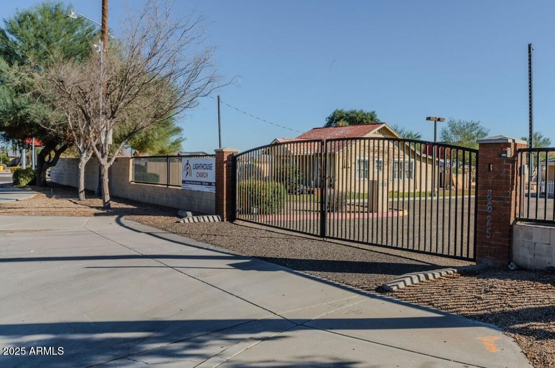 8625 W Olive Avenue — photo