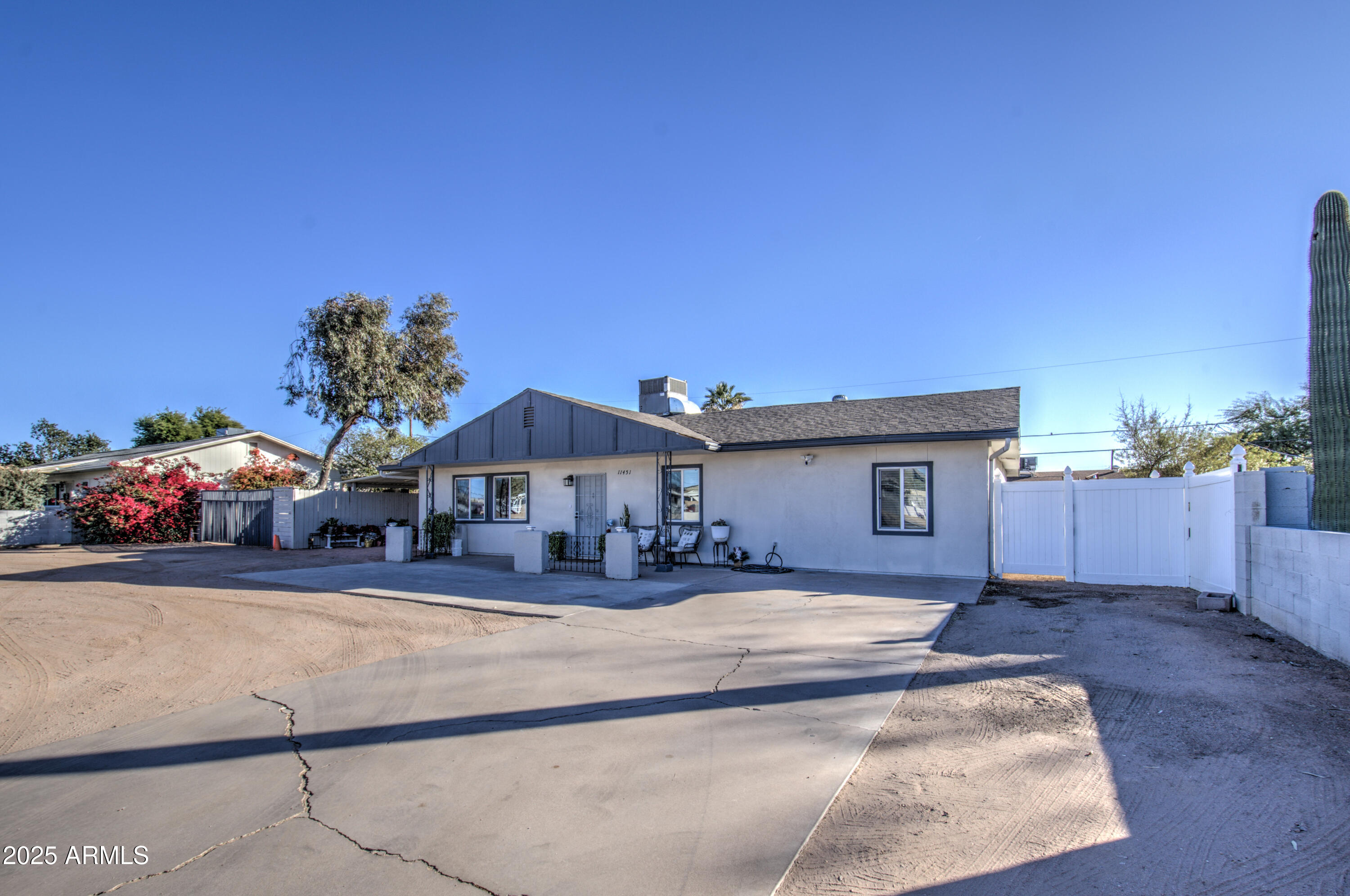 11451 E Broadway Road — photo