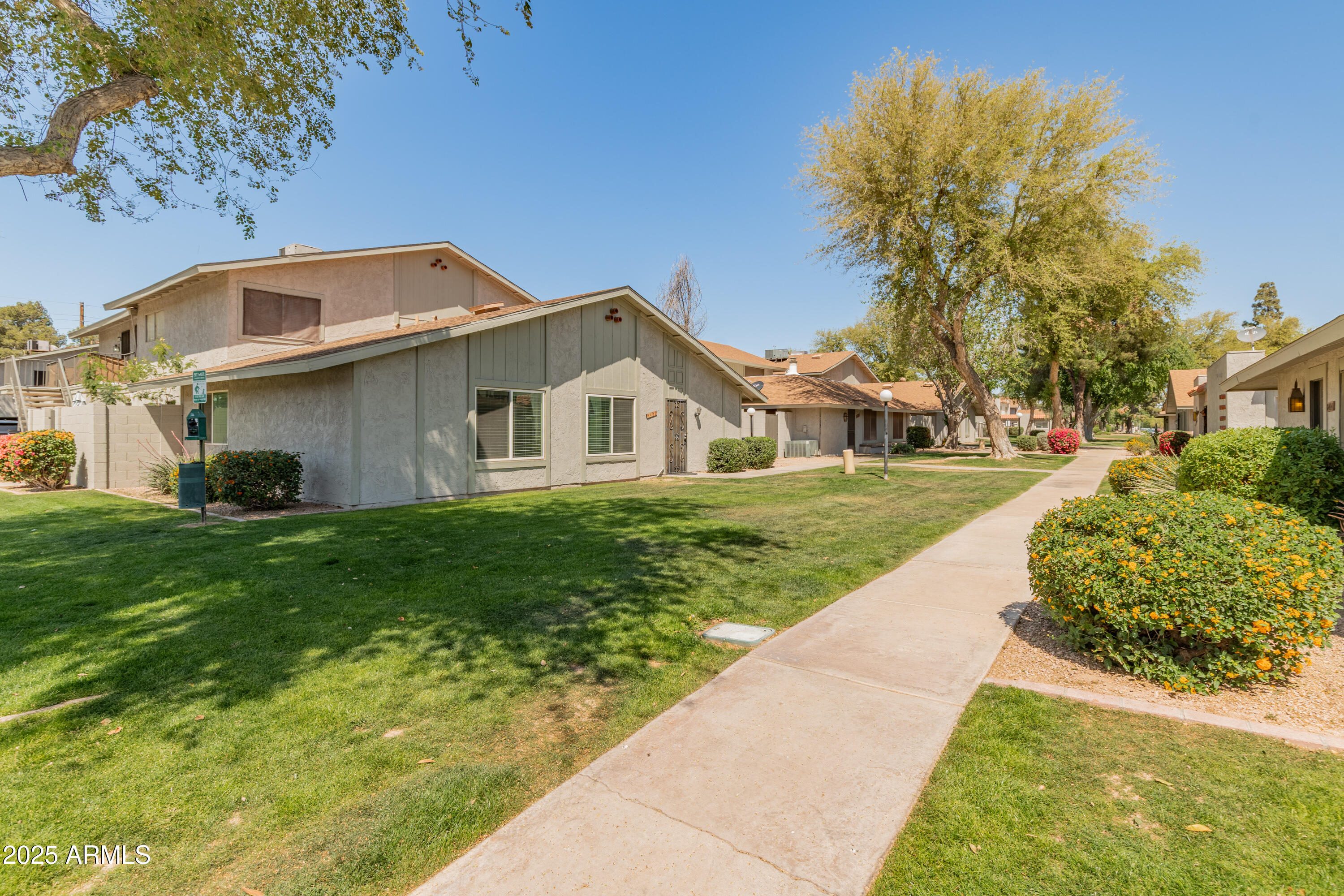 8412 E Roosevelt Street — photo