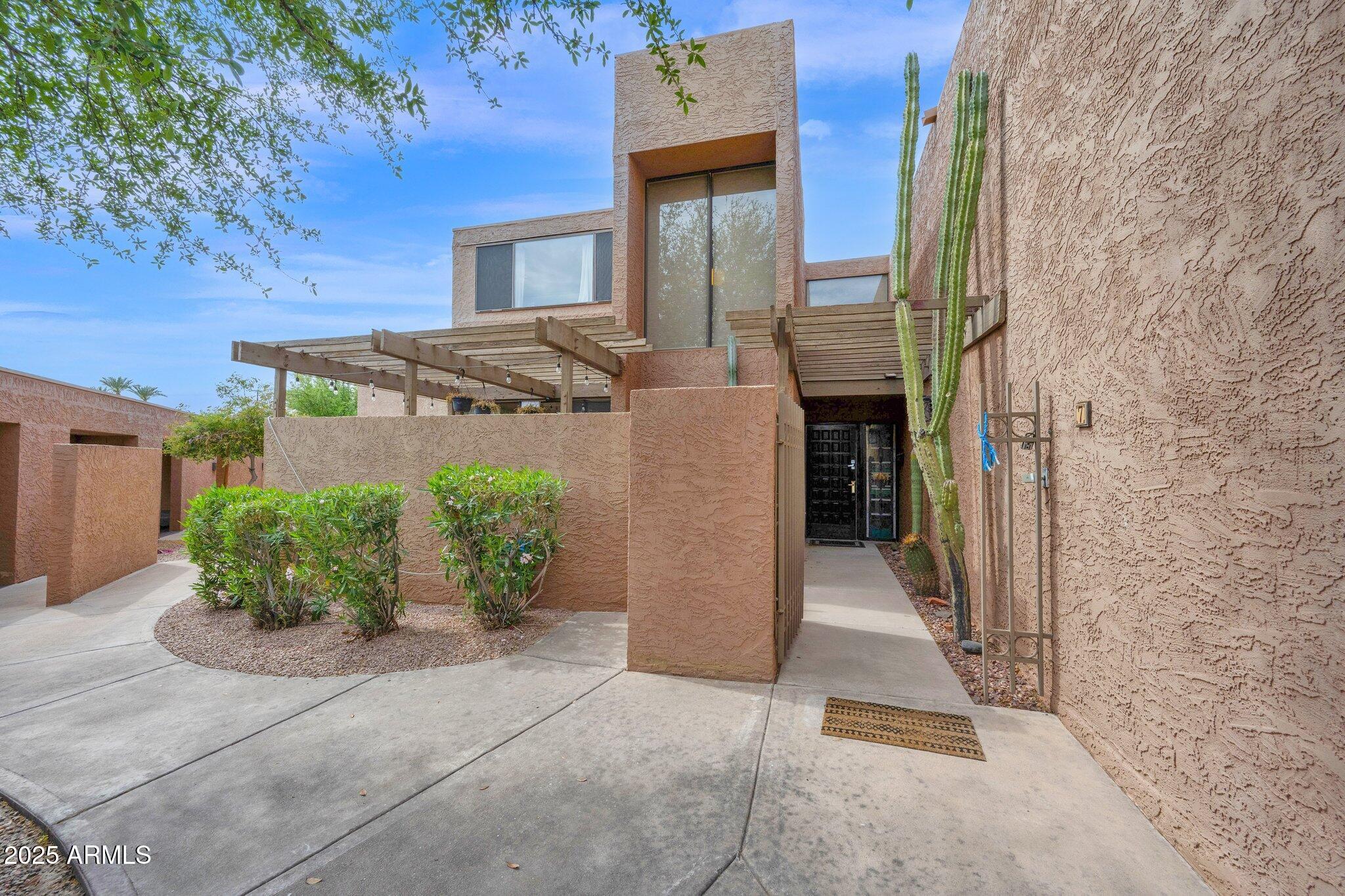7401 N Scottsdale Road 7 — photo