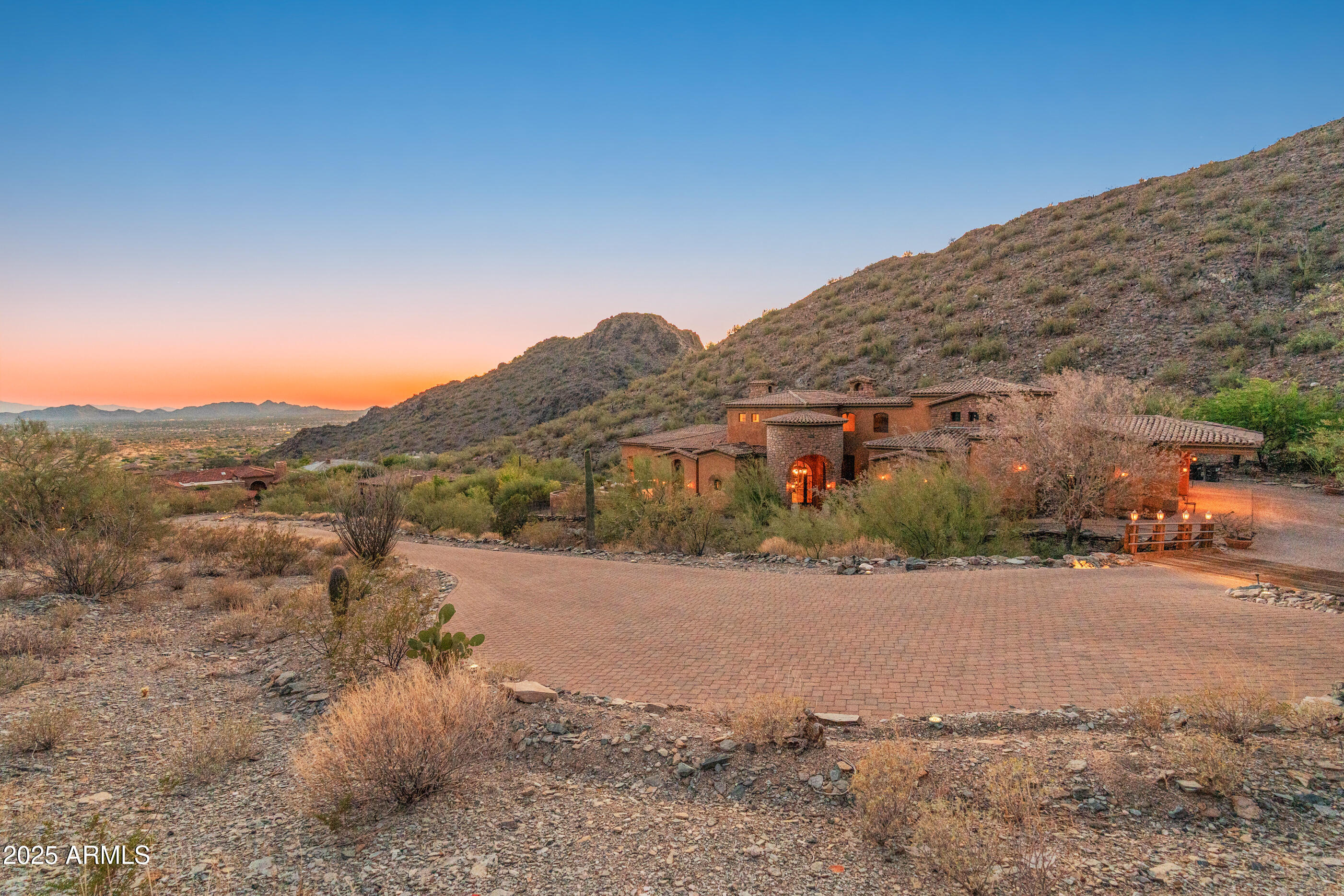 11550 E Paradise Lane — photo